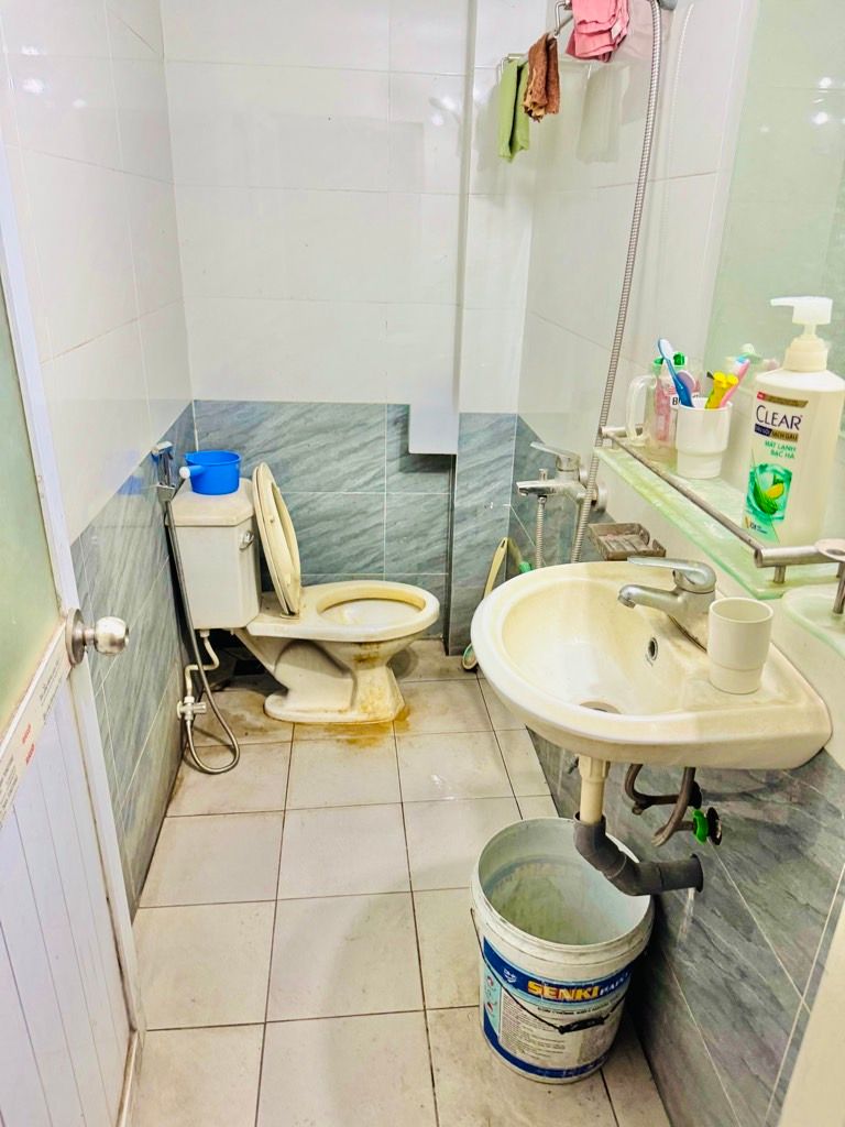 Bán nhà Lĩnh Nam - diện tích 65m2 3 tầng - Ngõ thông Vĩnh Hưng - giá 7,3 tỷ