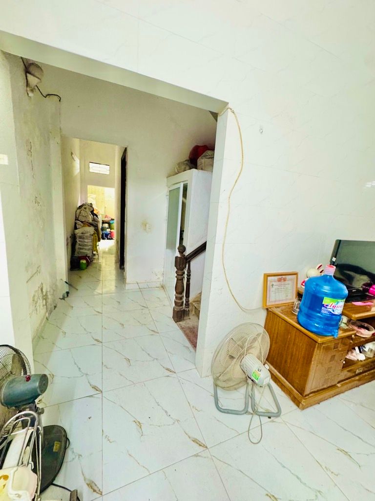 Bán nhà Lĩnh Nam - diện tích 65m2 3 tầng - Ngõ thông Vĩnh Hưng - giá 7,3 tỷ