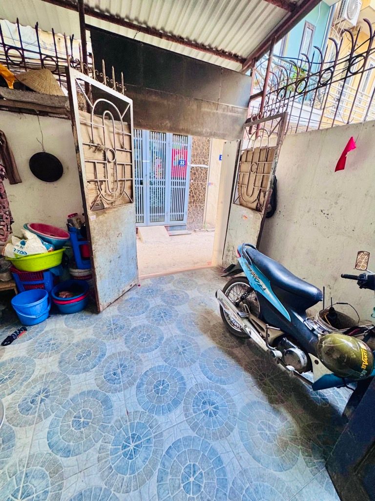 Bán nhà Lĩnh Nam - diện tích 65m2 3 tầng - Ngõ thông Vĩnh Hưng - giá 7,3 tỷ