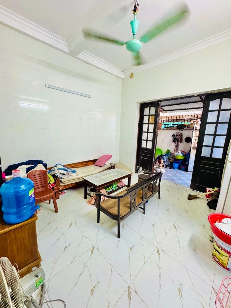 Bán nhà Lĩnh Nam - diện tích 65m2 3 tầng - Ngõ thông Vĩnh Hưng - giá 7,3 tỷ