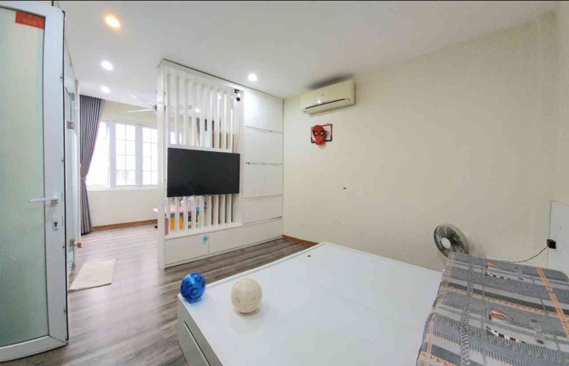 Bán nhà Hàn Thuyên - diện tích 30m2 5 tầng - Lô góc, kinh doanh tốt - giá 17,5 tỷ