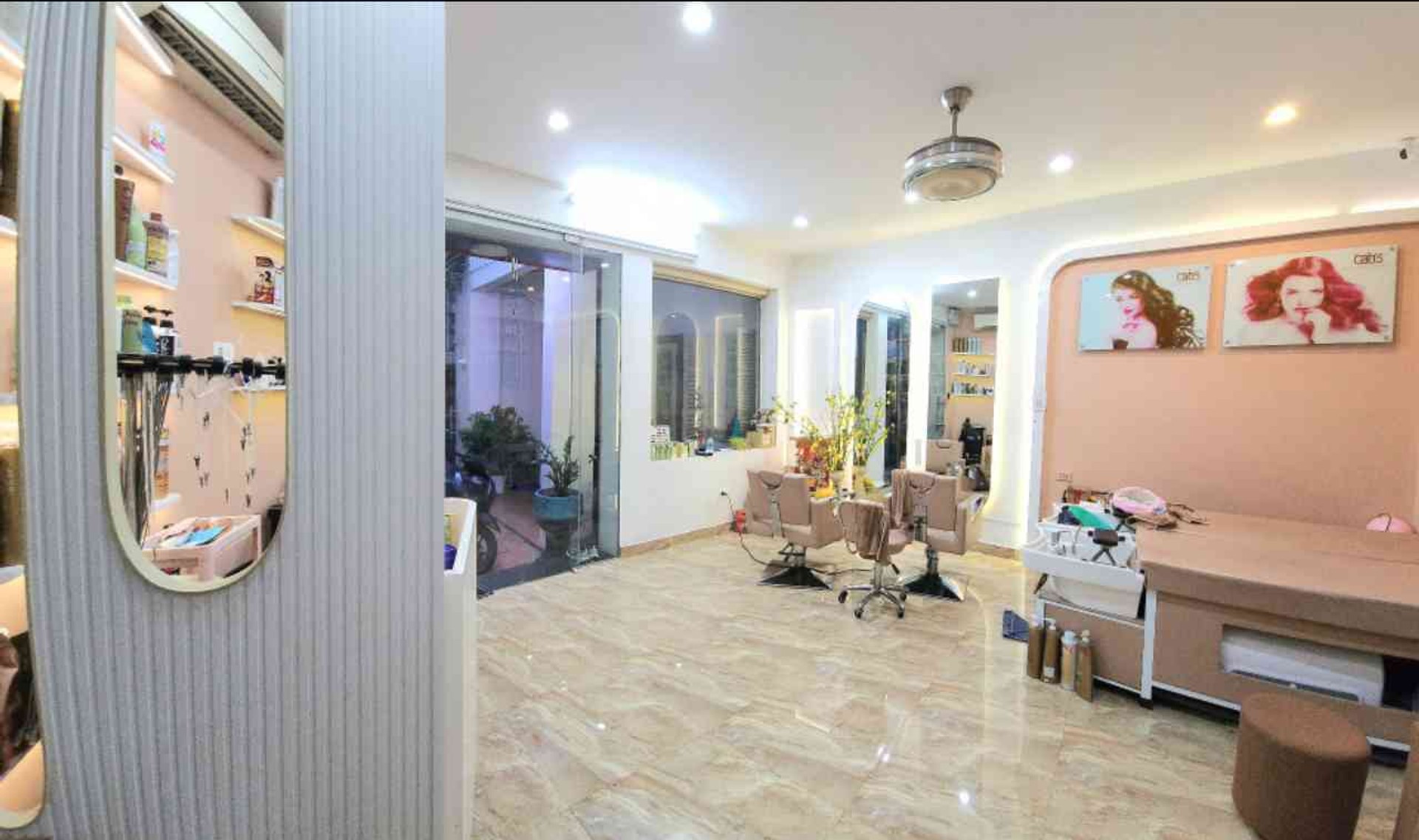 Bán nhà Hàn Thuyên - diện tích 30m2 5 tầng - Lô góc, kinh doanh tốt - giá 17,5 tỷ