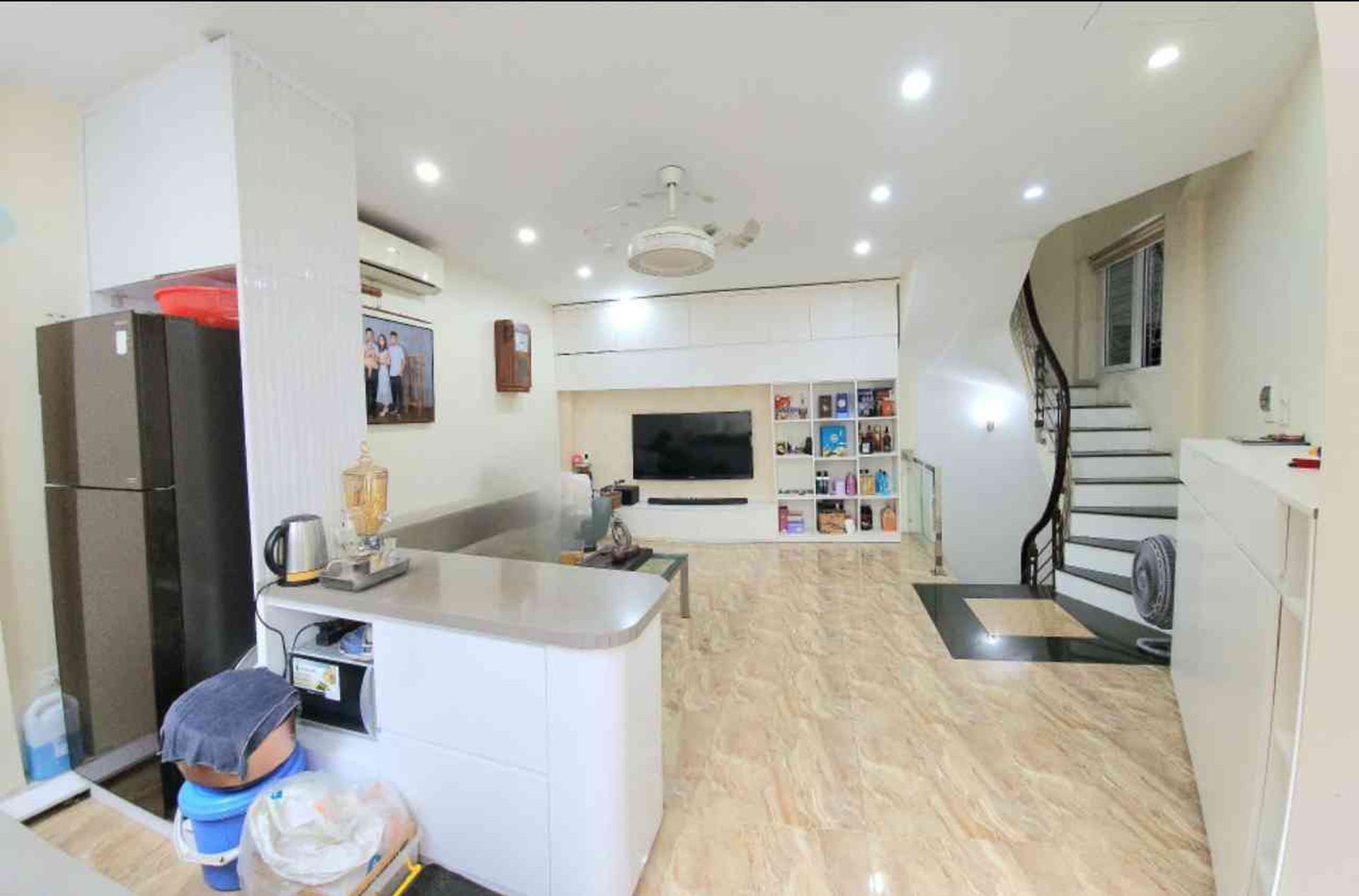 Bán nhà Hàn Thuyên - diện tích 30m2 5 tầng - Lô góc, kinh doanh tốt - giá 17,5 tỷ