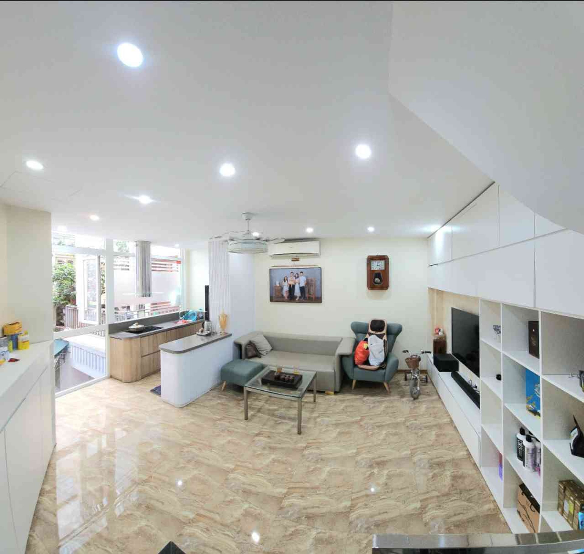 Bán nhà Hàn Thuyên - diện tích 30m2 5 tầng - Lô góc, kinh doanh tốt - giá 17,5 tỷ