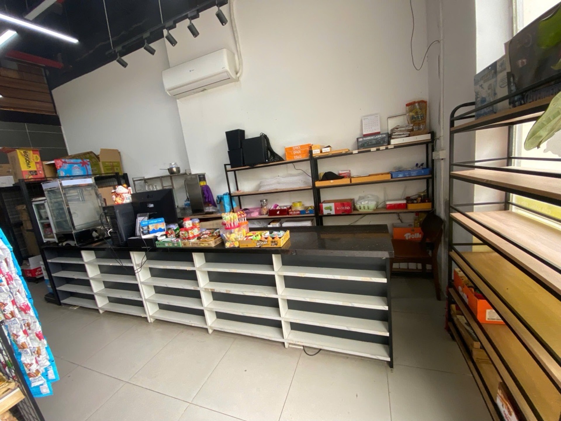 Bán nhà Ngõ 885 Tam Trinh - diện tích 116m2 1.2 tầng - Nhà đẹp hiếm có - giá 15,8 tỷ