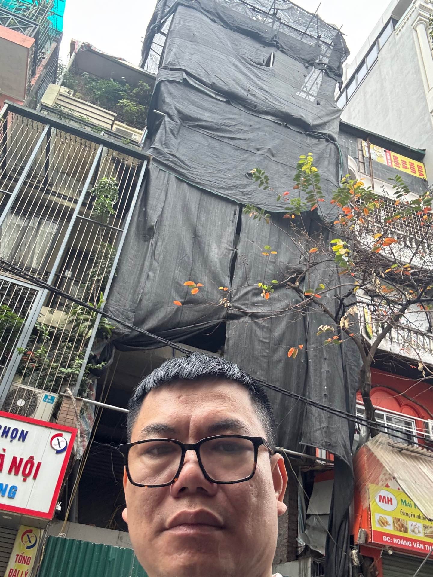 Bán nhà Hoàng Văn Thái - diện tích 49m2 8 tầng - Mặt phố ô tô tránh - giá 52,5 tỷ