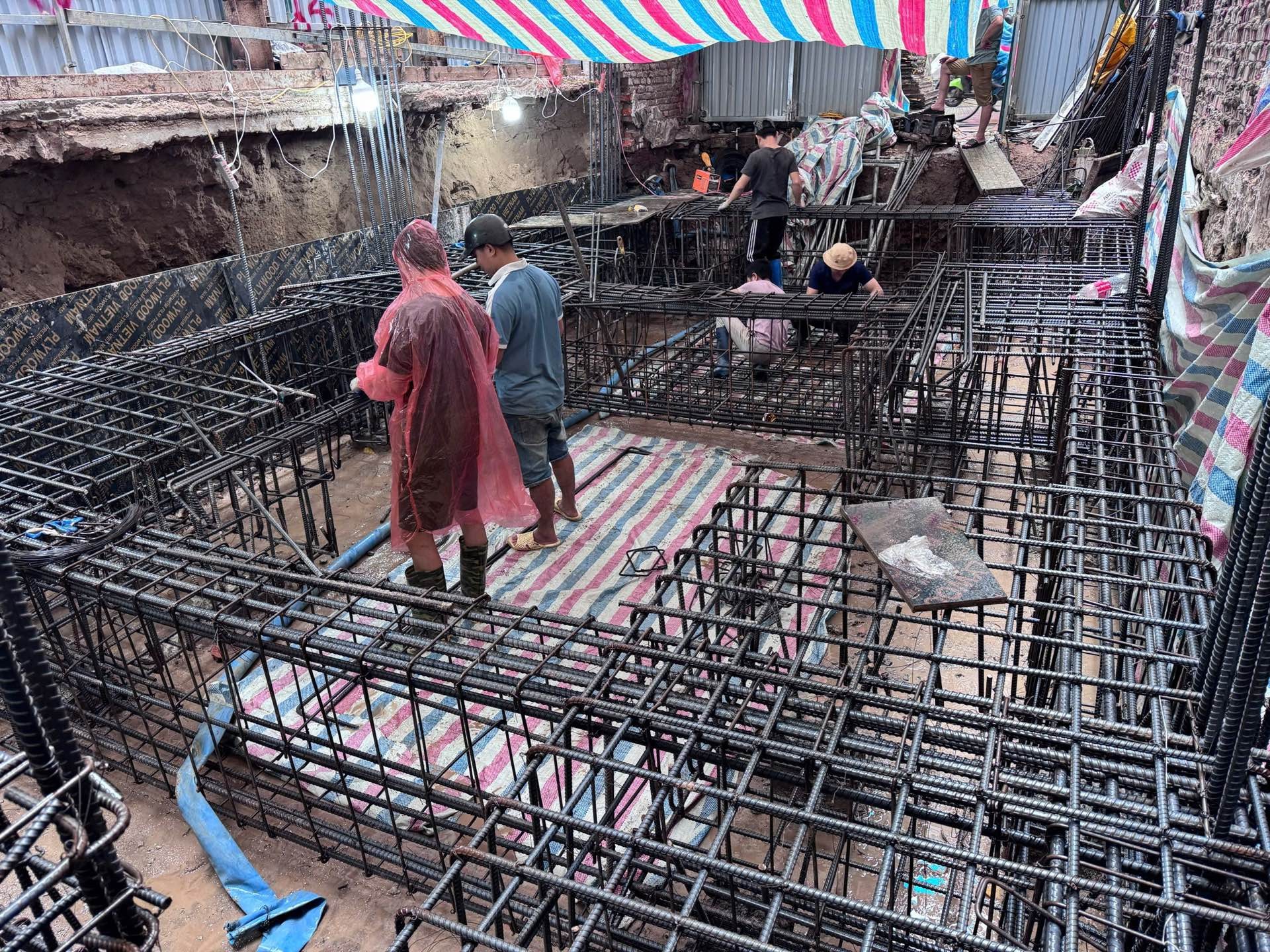 Bán nhà Hoàng Văn Thái - diện tích 49m2 8 tầng - Mặt phố ô tô tránh - giá 52,5 tỷ