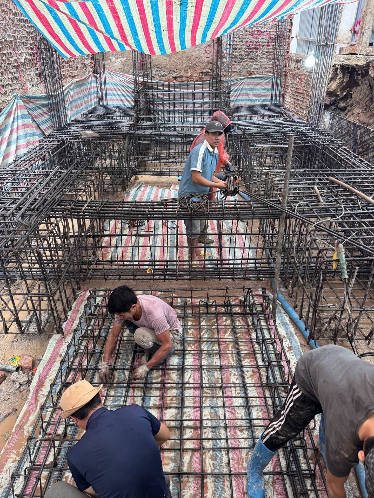 Bán nhà Hoàng Văn Thái - diện tích 49m2 8 tầng - Mặt phố ô tô tránh - giá 52,5 tỷ