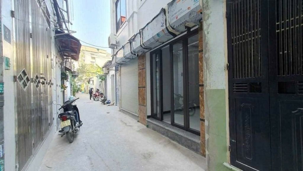 Bán nhà Thịnh Liệt - diện tích 25m2 5 tầng - Ô tô đỗ cửa - giá 6 tỷ