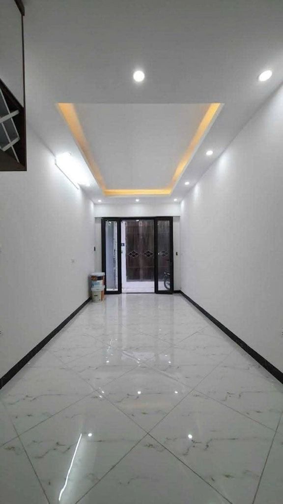 Bán nhà Thịnh Liệt - diện tích 25m2 5 tầng - Ô tô đỗ cửa - giá 6 tỷ