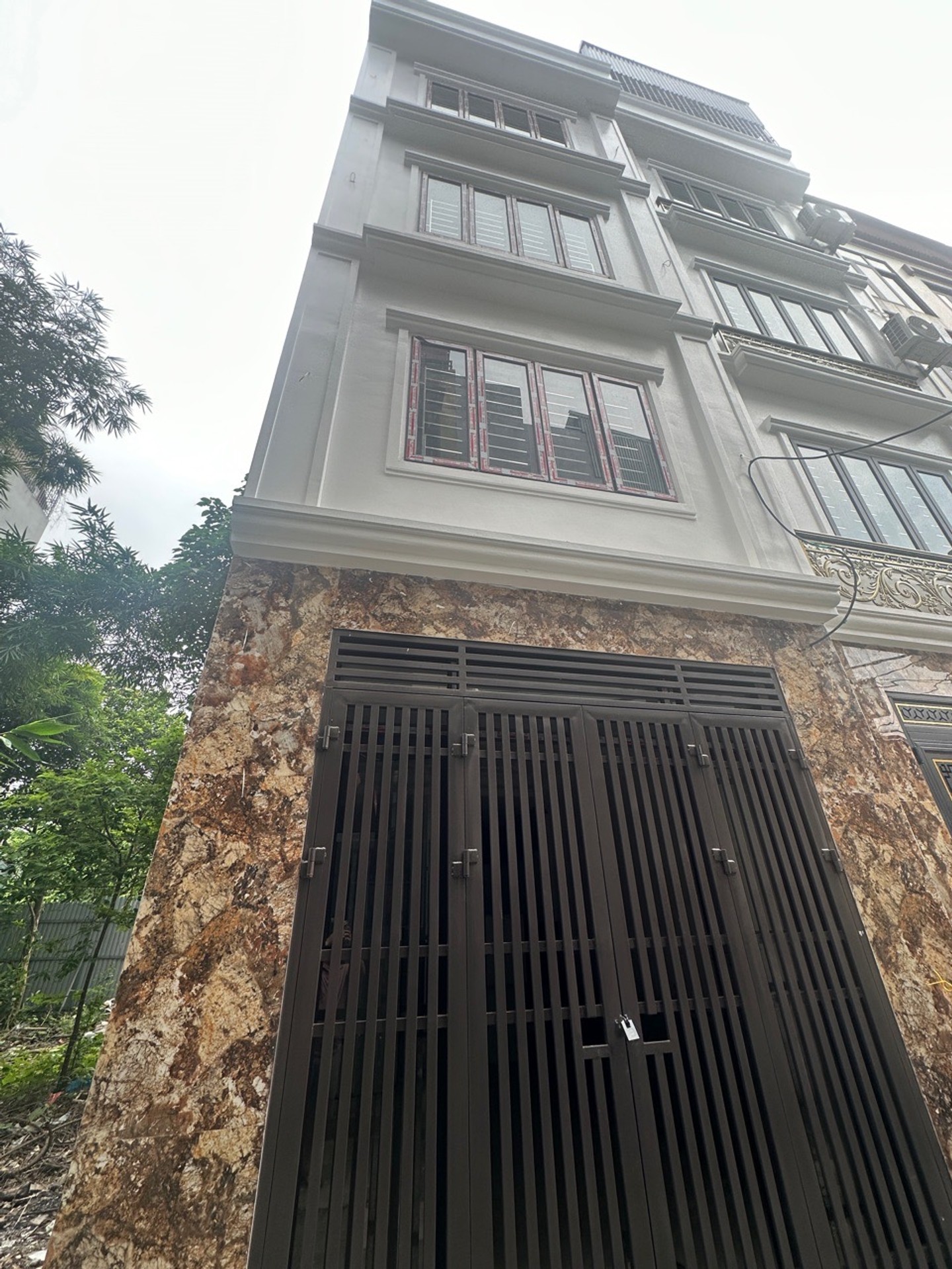 Bán nhà Vĩnh Hưng - diện tích 30m2 5 tầng - ô tô đỗ cửa - giá 7,2 tỷ