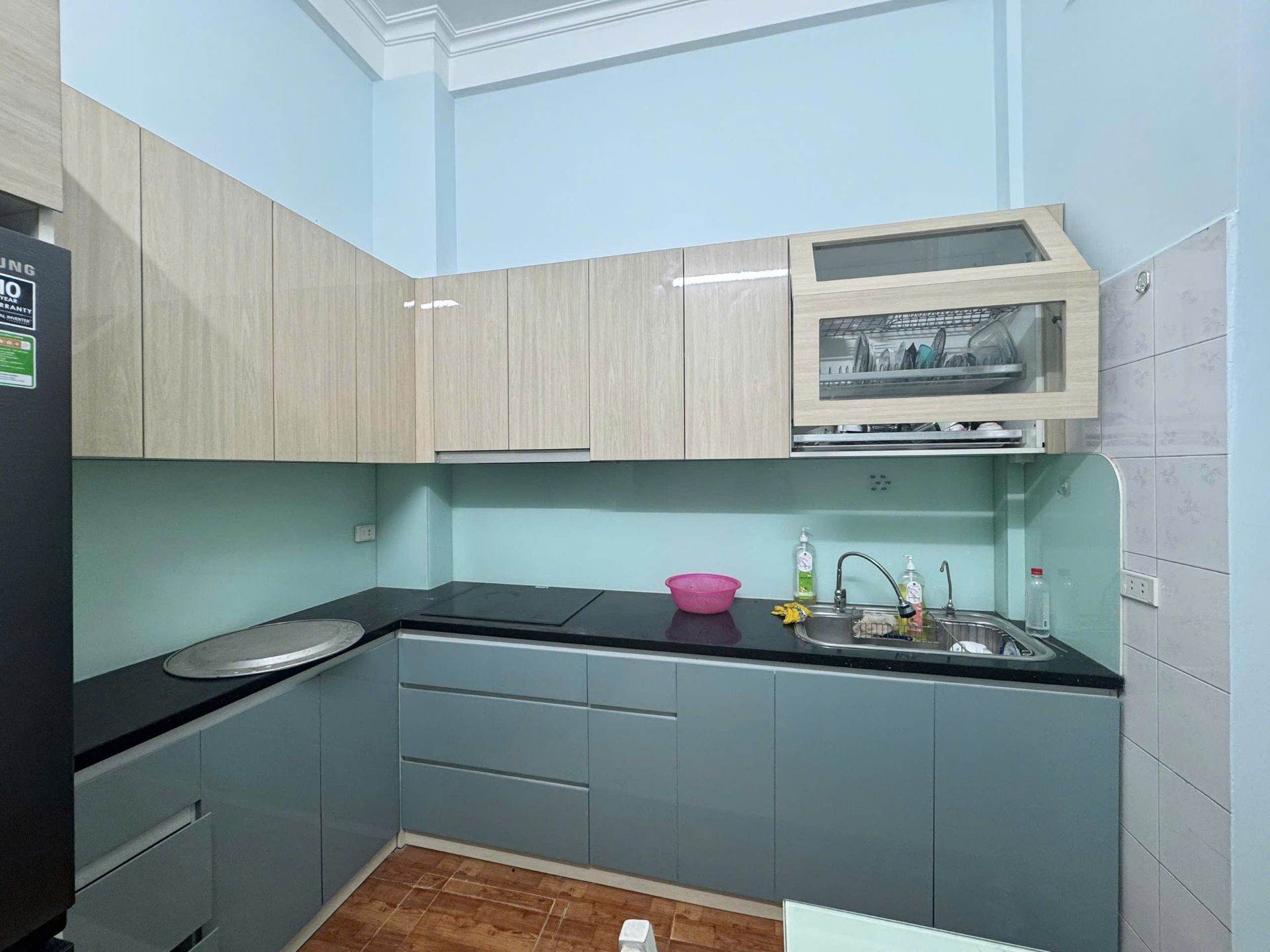 Bán nhà Nguyễn Chính - diện tích 34m2 3 tầng - Nhà dẫn xây, gần phố - giá 9,9 tỷ