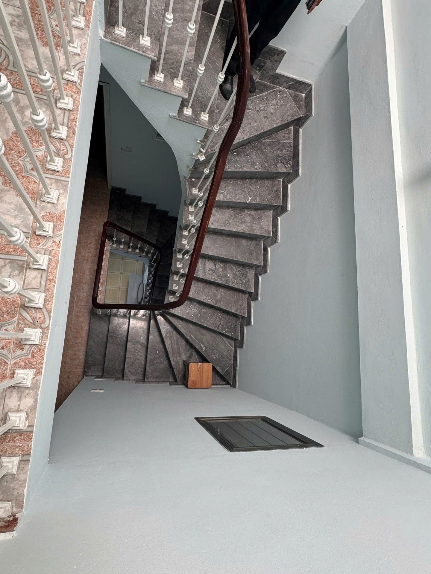 Bán nhà Nguyễn Chính - diện tích 34m2 3 tầng - Nhà dẫn xây, gần phố - giá 9,9 tỷ