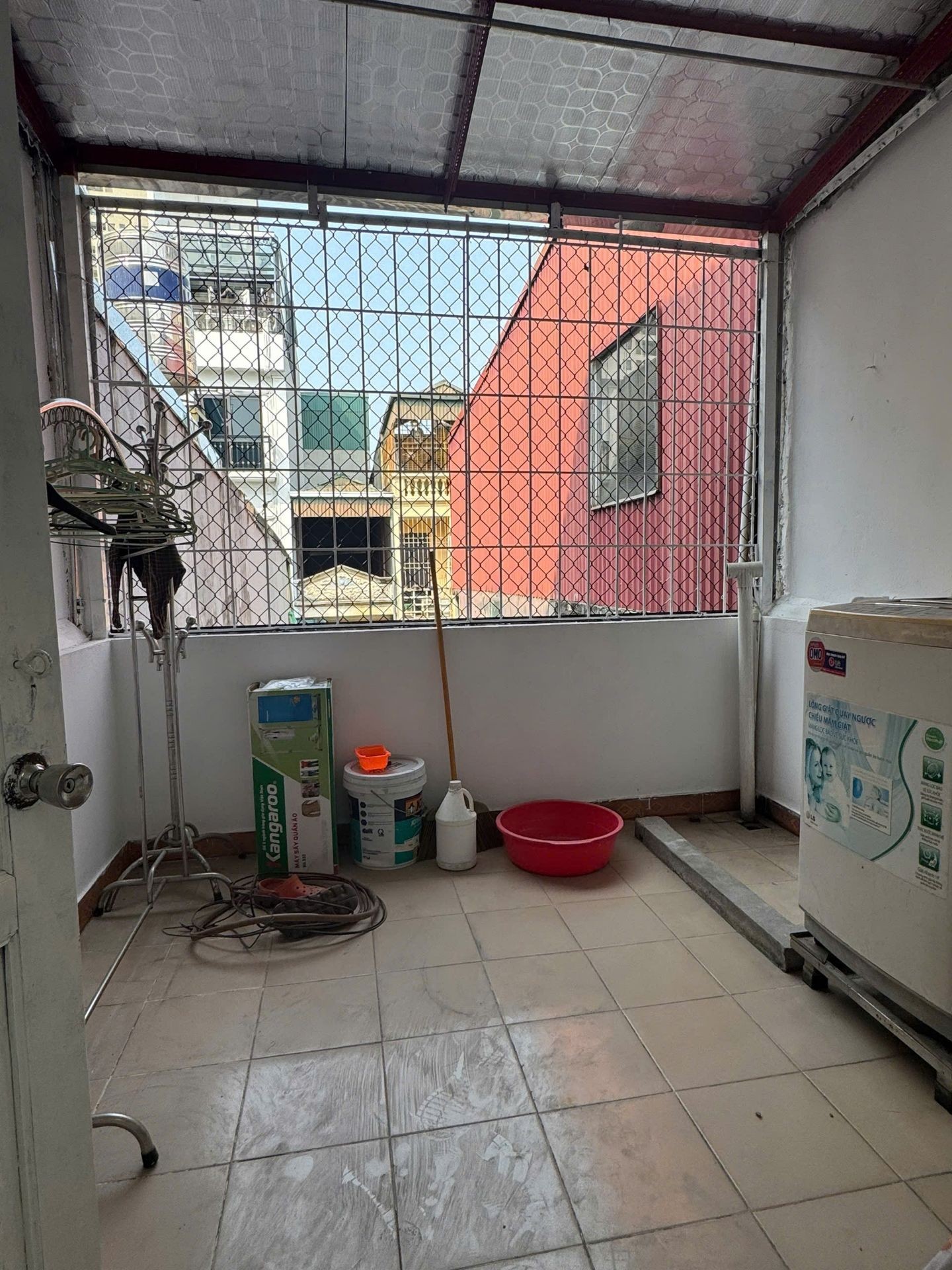 Bán nhà Nguyễn Chính - diện tích 34m2 3 tầng - Nhà dẫn xây, gần phố - giá 9,9 tỷ