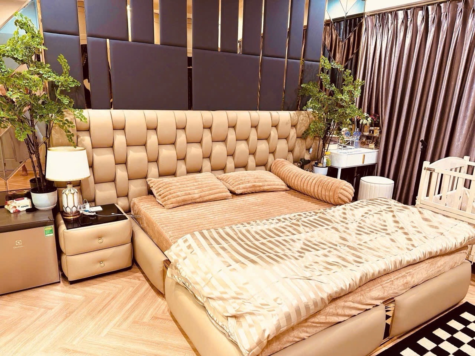 Bán nhà Minh Khai - diện tích 95m2 4 tầng - Căn hộ cao cấp – đáng sống bậc nhất Hà Nội - giá 11,5 tỷ