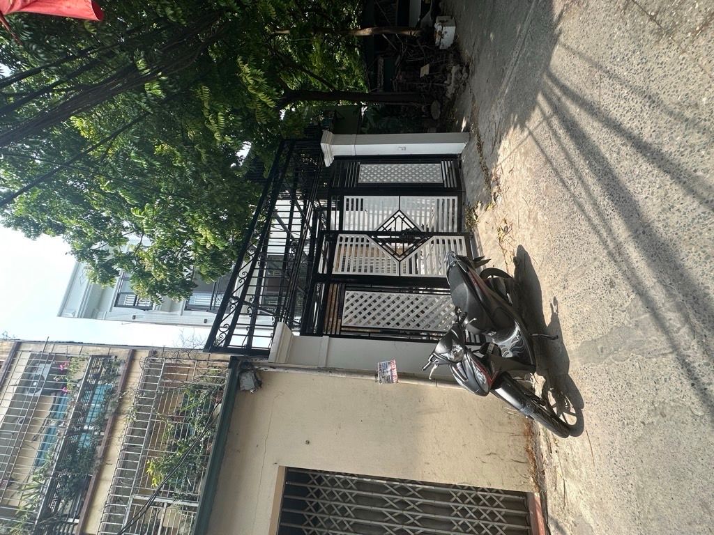 Bán nhà Nguyễn Khoái - diện tích 81m2 6 tầng - Thang máy, ngõ thông ô tô tránh - giá 14,9 tỷ