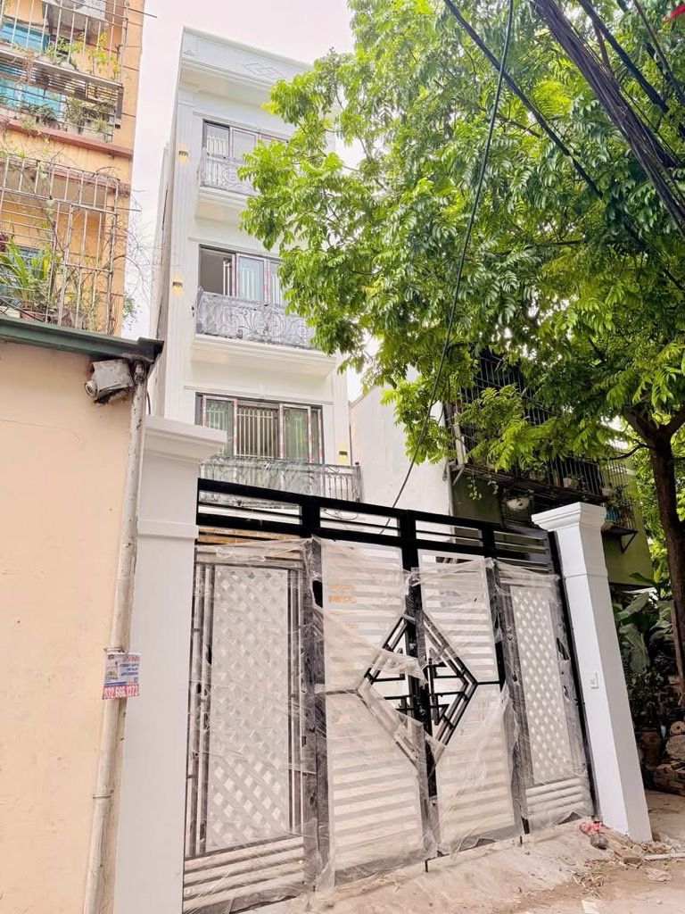 Bán nhà Nguyễn Khoái - diện tích 81m2 6 tầng - Thang máy, ngõ thông ô tô tránh - giá 14,9 tỷ