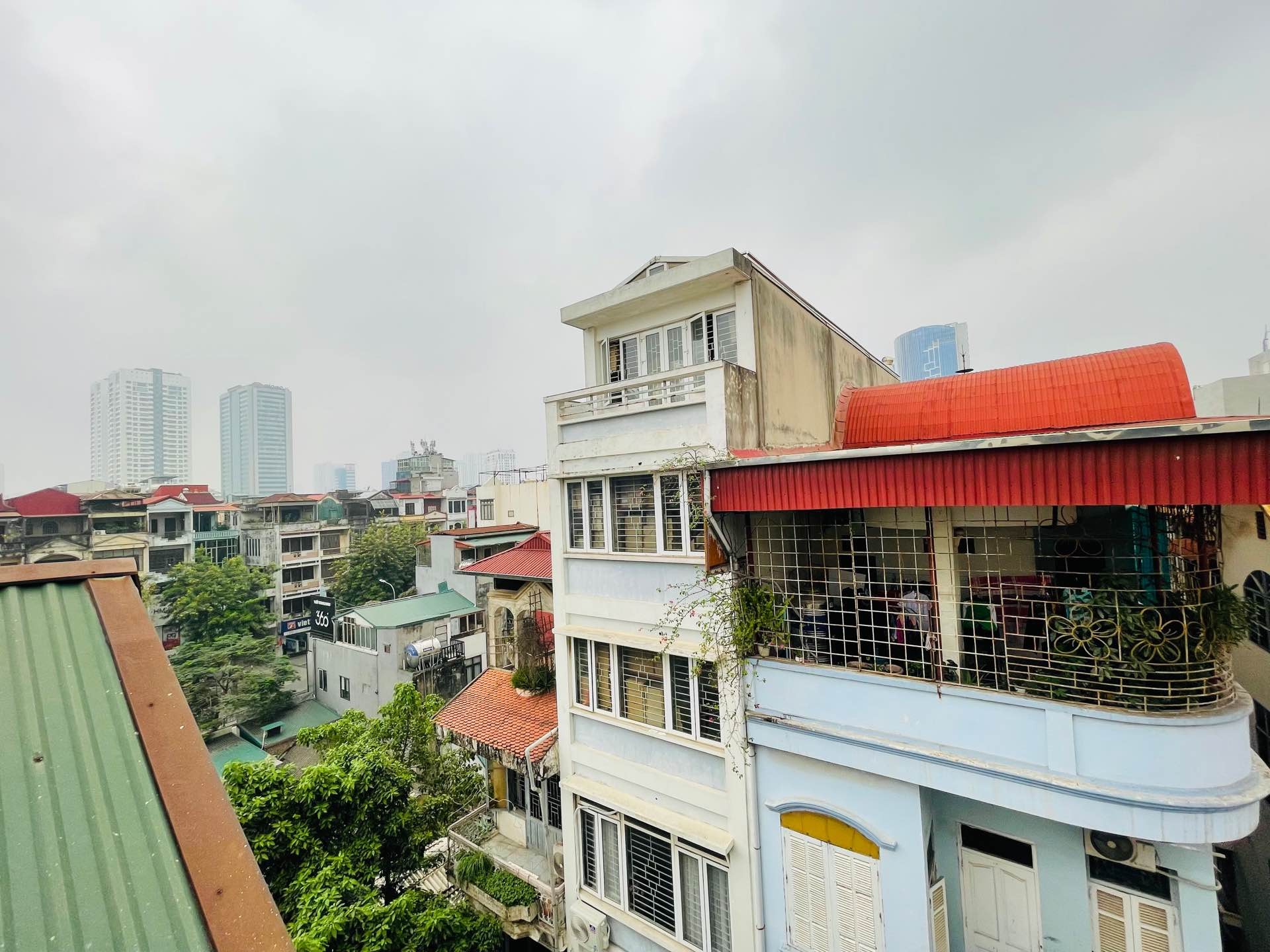 Bán nhà Tây Sơn - diện tích 65m2 5 tầng - ô tô tránh vào nhà - giá 25,7 tỷ