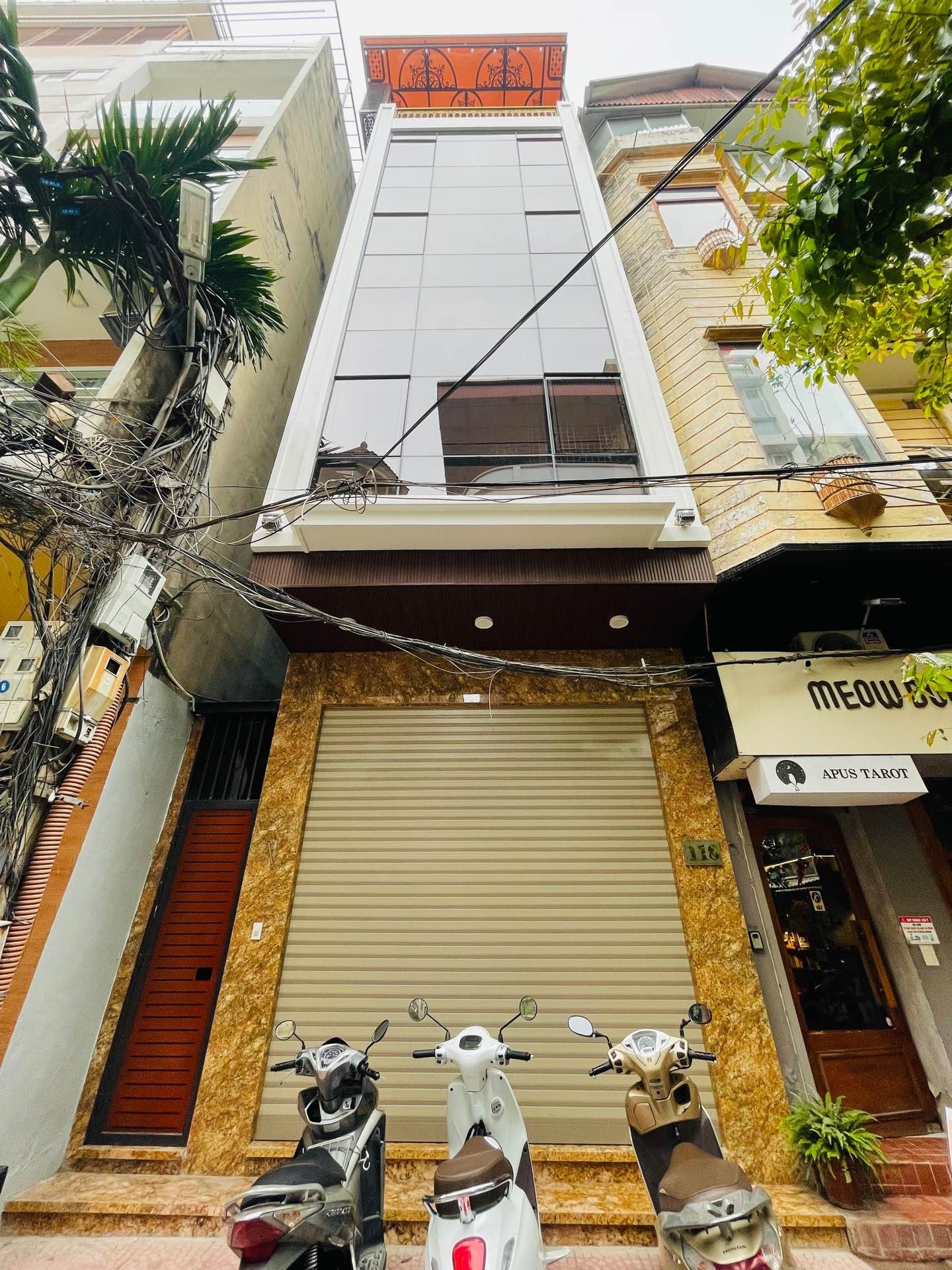 Bán nhà Tây Sơn - diện tích 65m2 5 tầng - ô tô tránh vào nhà - giá 25,7 tỷ