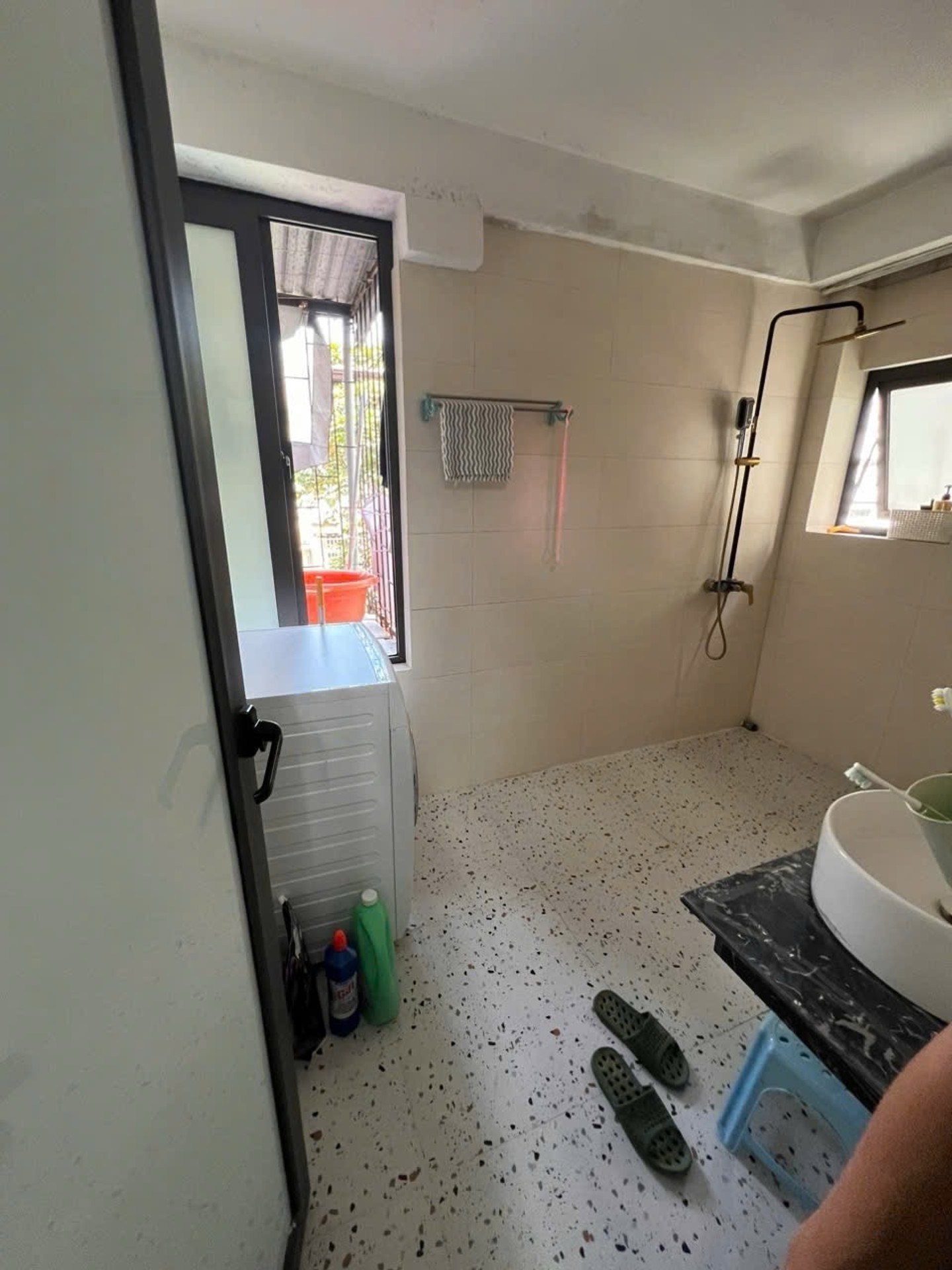 Bán nhà Tân Mai - diện tích 65m2 1 tầng - lô góc - giá 3,99 tỷ