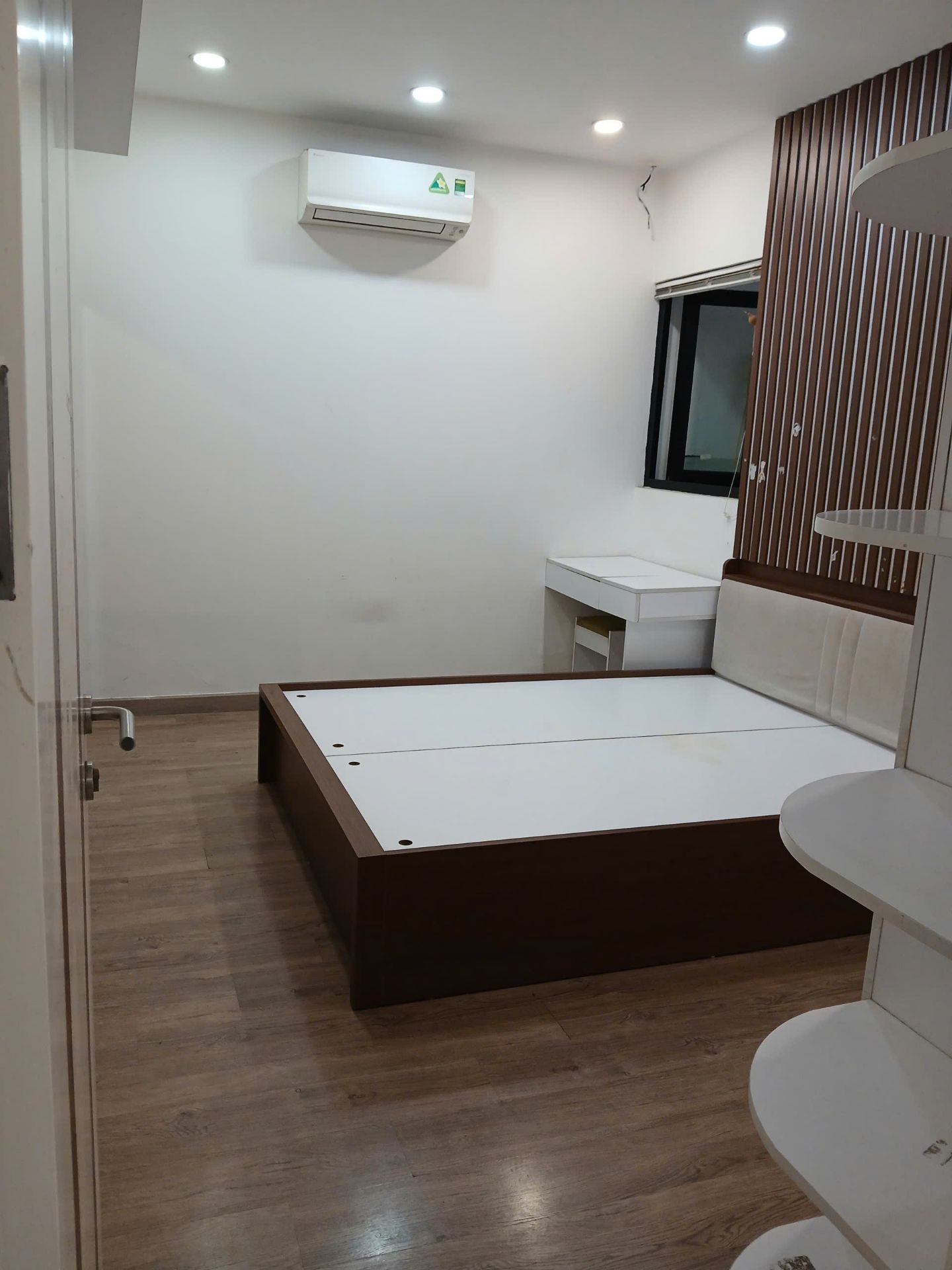 Bán nhà Đại Từ - diện tích 73m2 1 tầng - Căn hộ chung cư 2 ngủ view đẹp - giá 6,35 tỷ