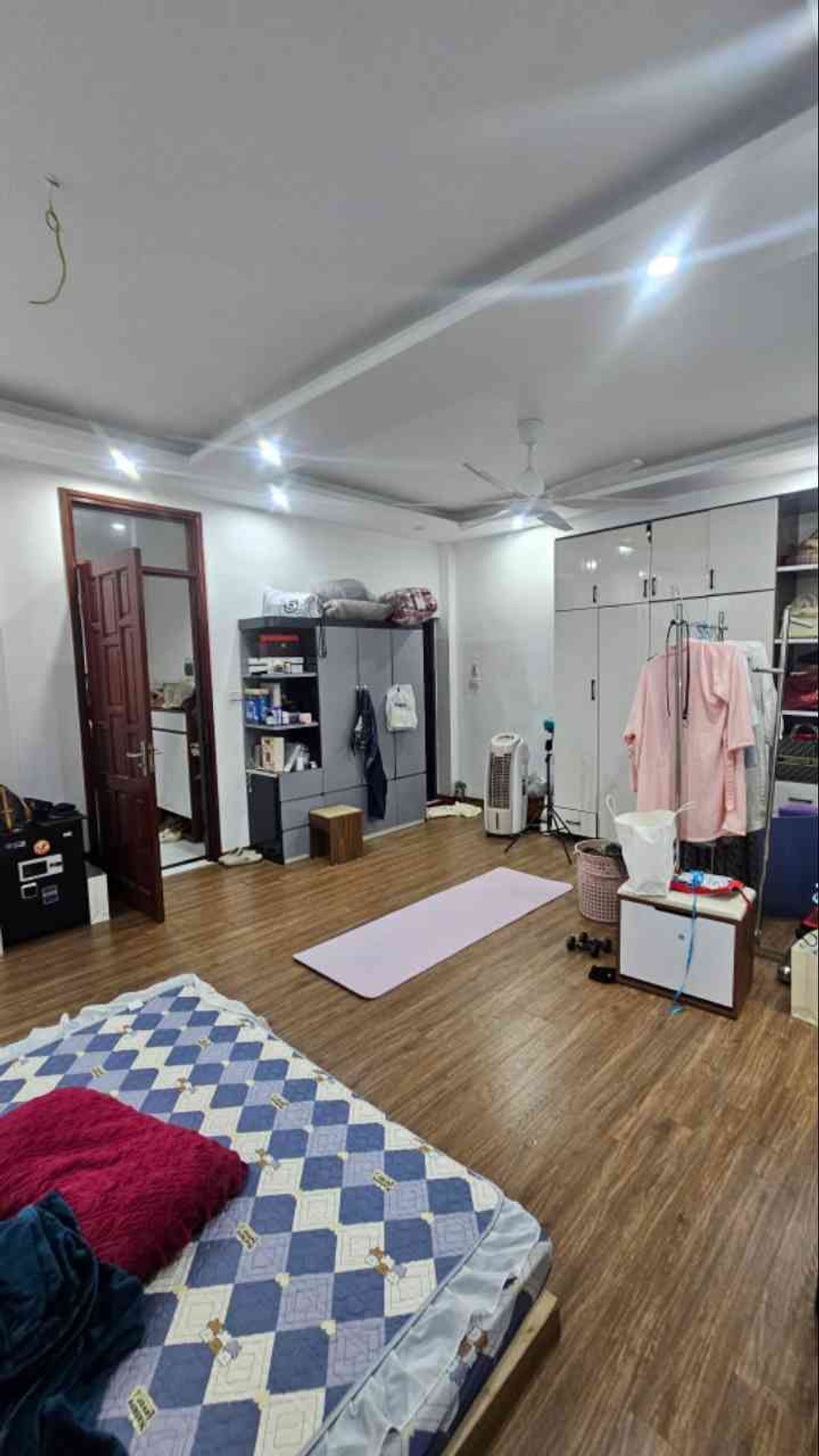 Bán nhà Nguyễn Chính - diện tích 45m2 5 tầng - Lô góc ô tô qua nhà - giá 14,2 tỷ