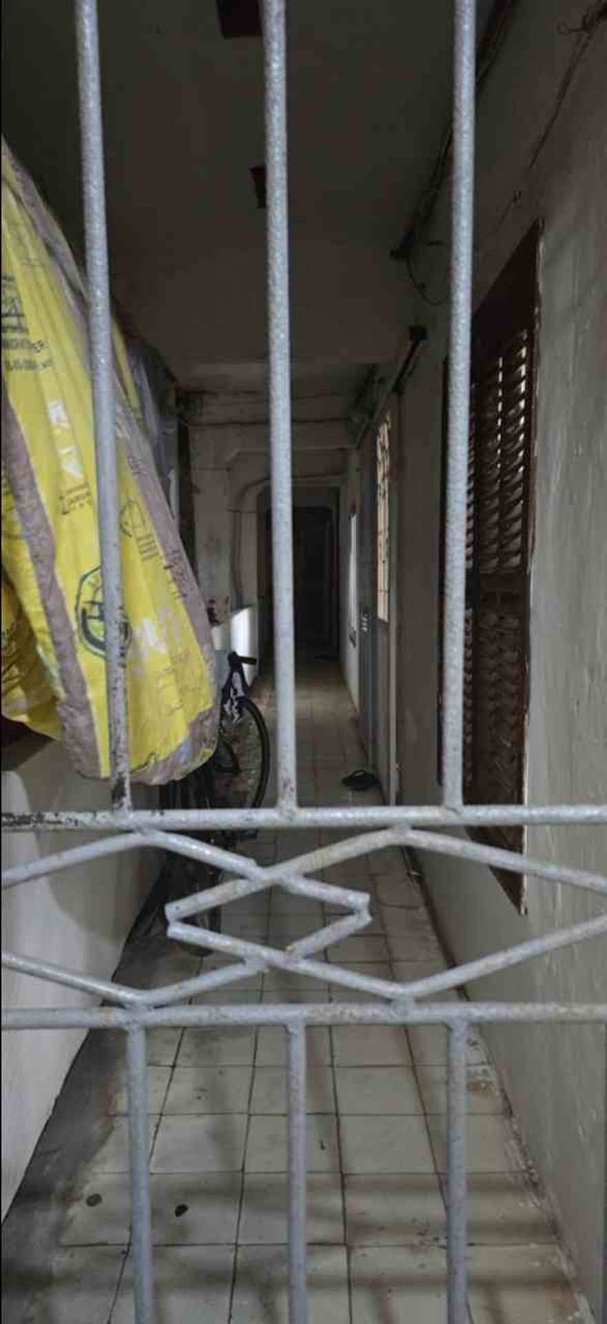Bán nhà Quỳnh Mai - diện tích 36m2 5 tầng - Ô tô dừng đỗ chân cầu thang - giá 3,99 tỷ