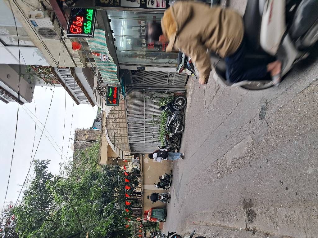 Bán nhà Ngõ Tự Do - diện tích 65,4m2 4 tầng - Ô tô tránh - giá 25,4 tỷ