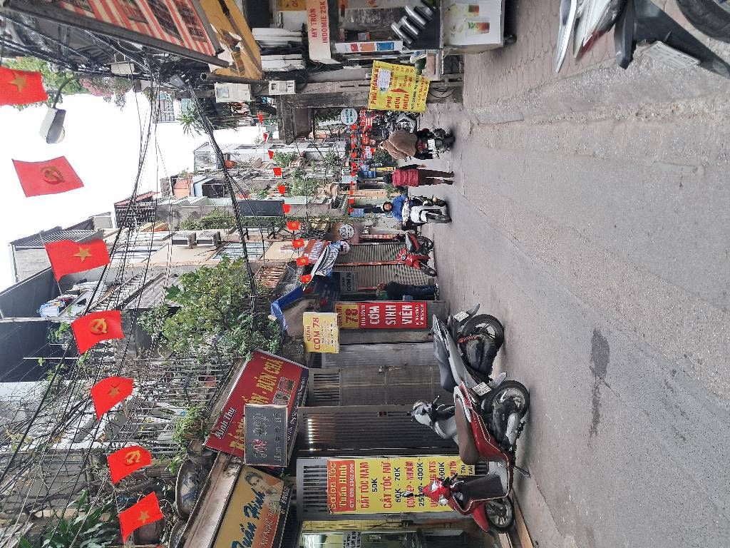 Bán nhà Ngõ Tự Do - diện tích 65,4m2 4 tầng - Ô tô tránh - giá 25,4 tỷ