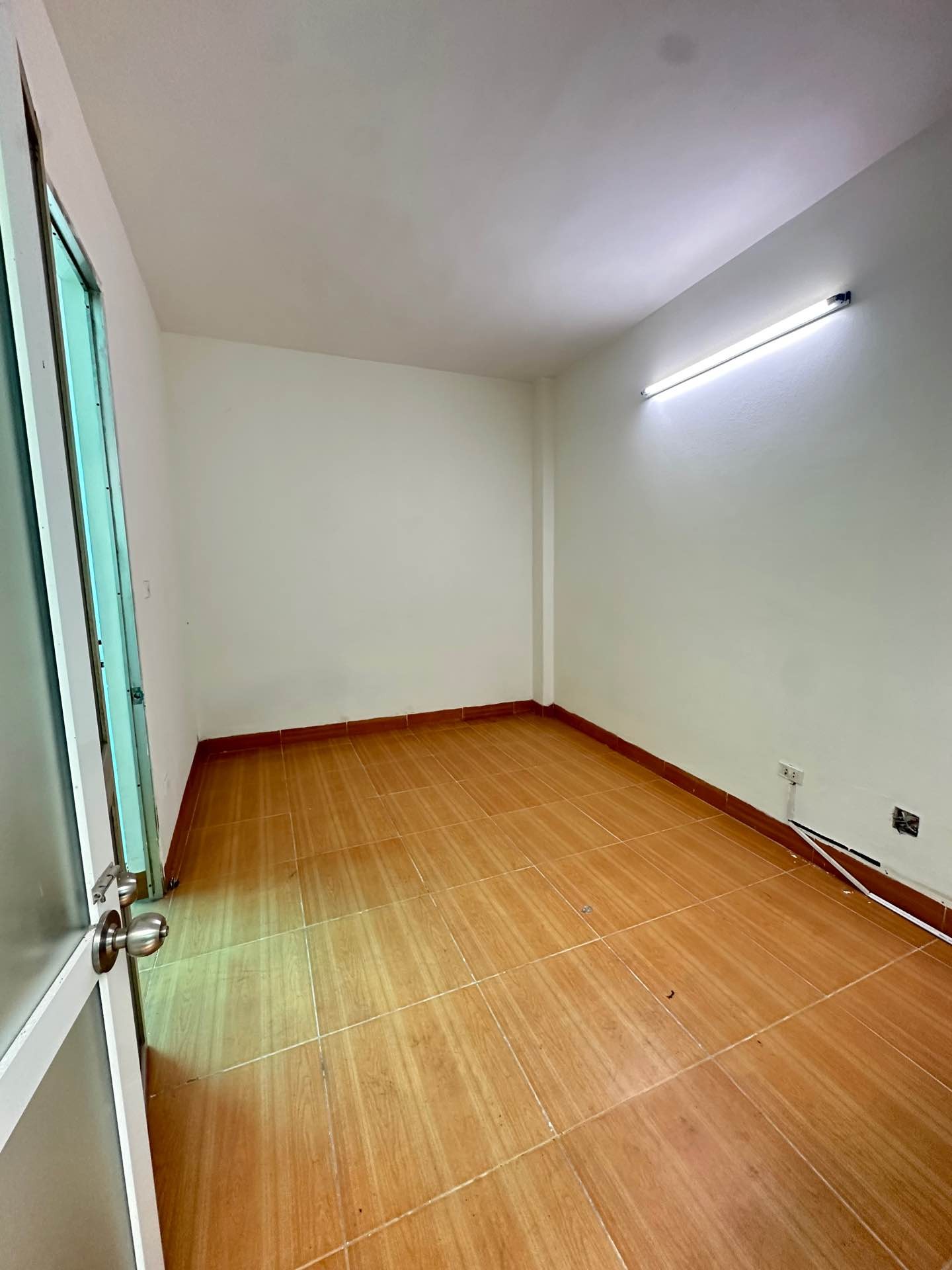 Bán nhà Hai Bà Trưng - diện tích 20m2 3 tầng - Vị trí đẹp hiếm nhà bán - giá 3,9 tỷ