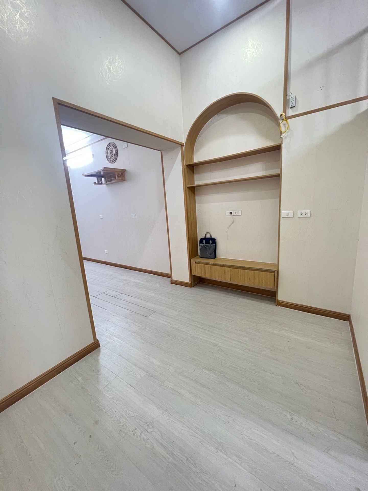 Bán nhà Lò Đúc - diện tích 50m2 1 tầng - Nhà đẹp, full nội thất - giá 2,8 tỷ