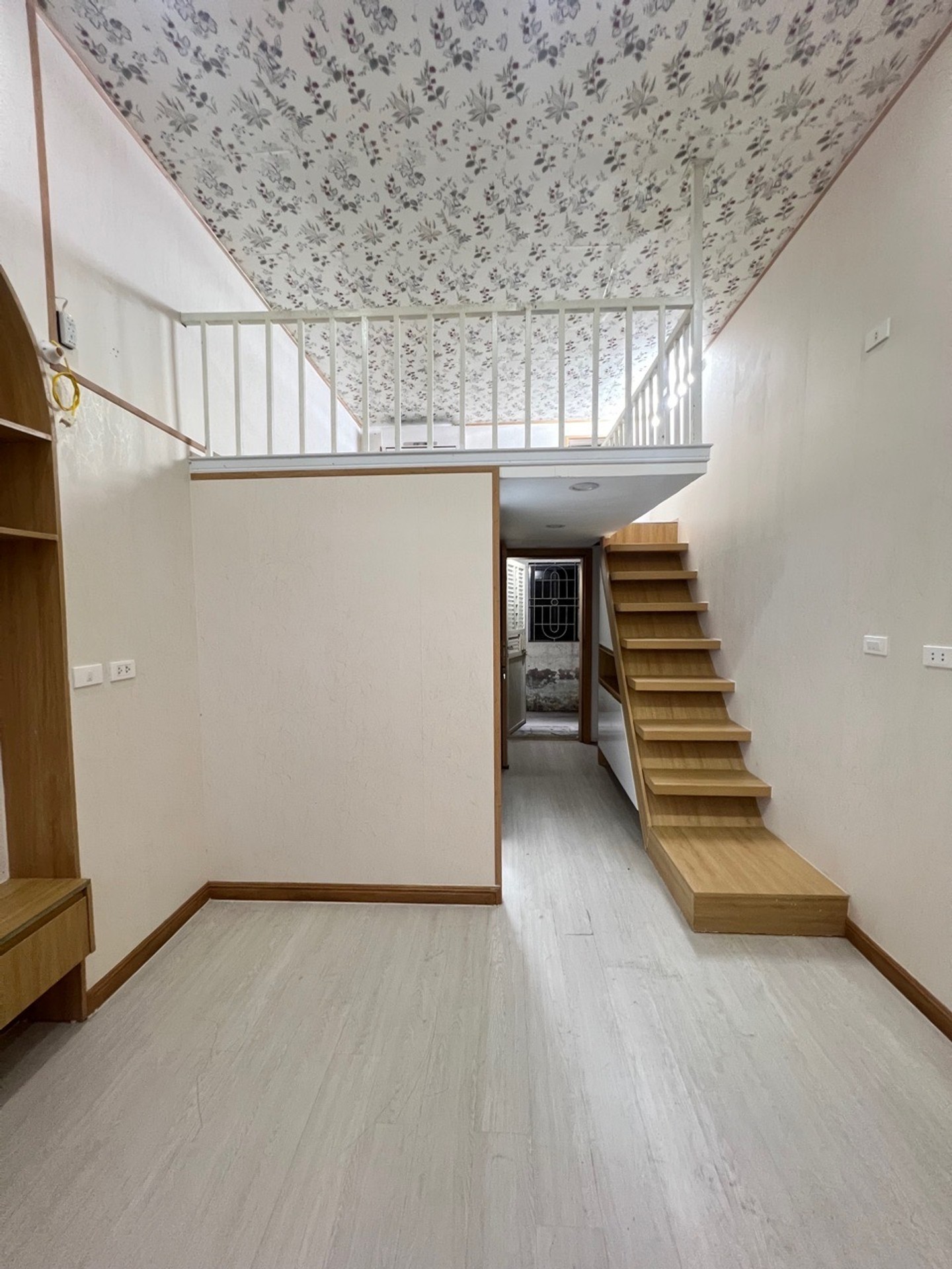 Bán nhà Lò Đúc - diện tích 50m2 1 tầng - Nhà đẹp, full nội thất - giá 2,8 tỷ