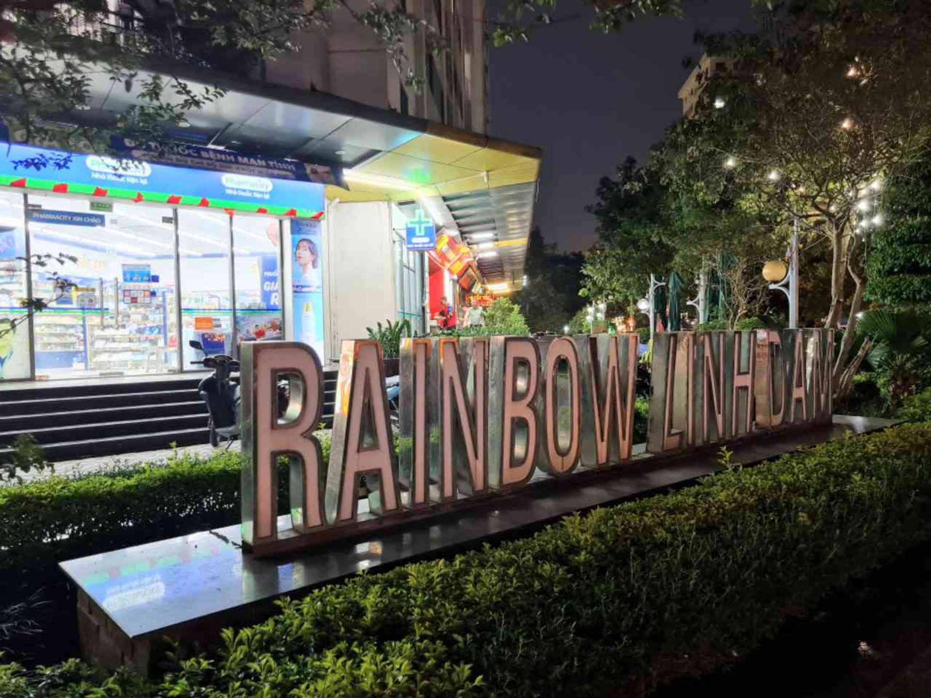 Bán nhà Rainbow Tây Nam Linh Đàm - diện tích 68m2 12 tầng - Căn hộ CC cực VIP - giá 6 tỷ