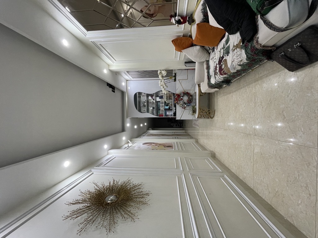 Bán nhà Chùa Bộc - diện tích 56m2 6 tầng - Phân lô nhà đẹp - giá 26,5 tỷ