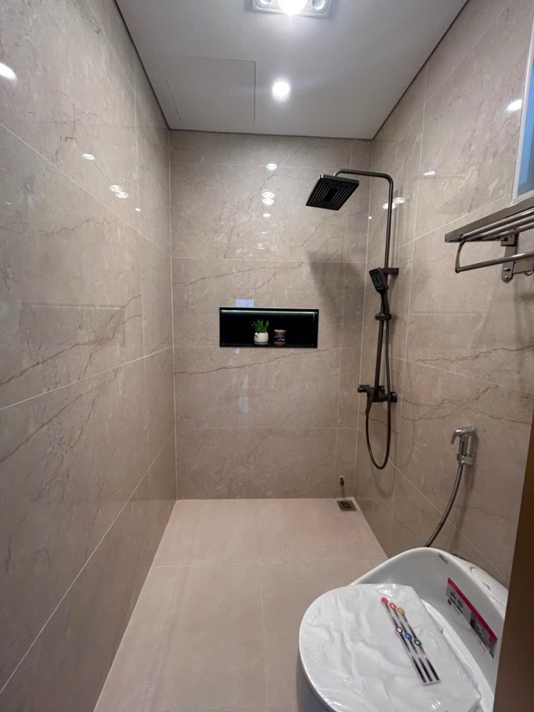Bán nhà Mai Động - diện tích 33m2 6 tầng - Lô góc thoáng sáng - giá 14,5 tỷ