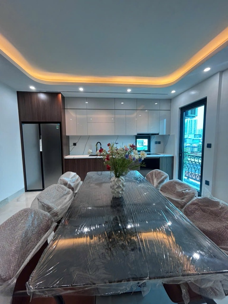 Bán nhà Mai Động - diện tích 33m2 6 tầng - Lô góc thoáng sáng - giá 14,5 tỷ