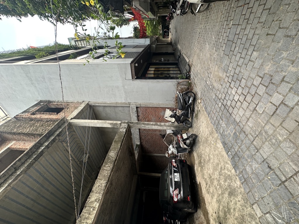 Bán nhà Lê Văn Lương - diện tích 100m2 4 tầng - Hàng hiếm không có căn thứ hai cho đầu tư - giá 32,5 tỷ