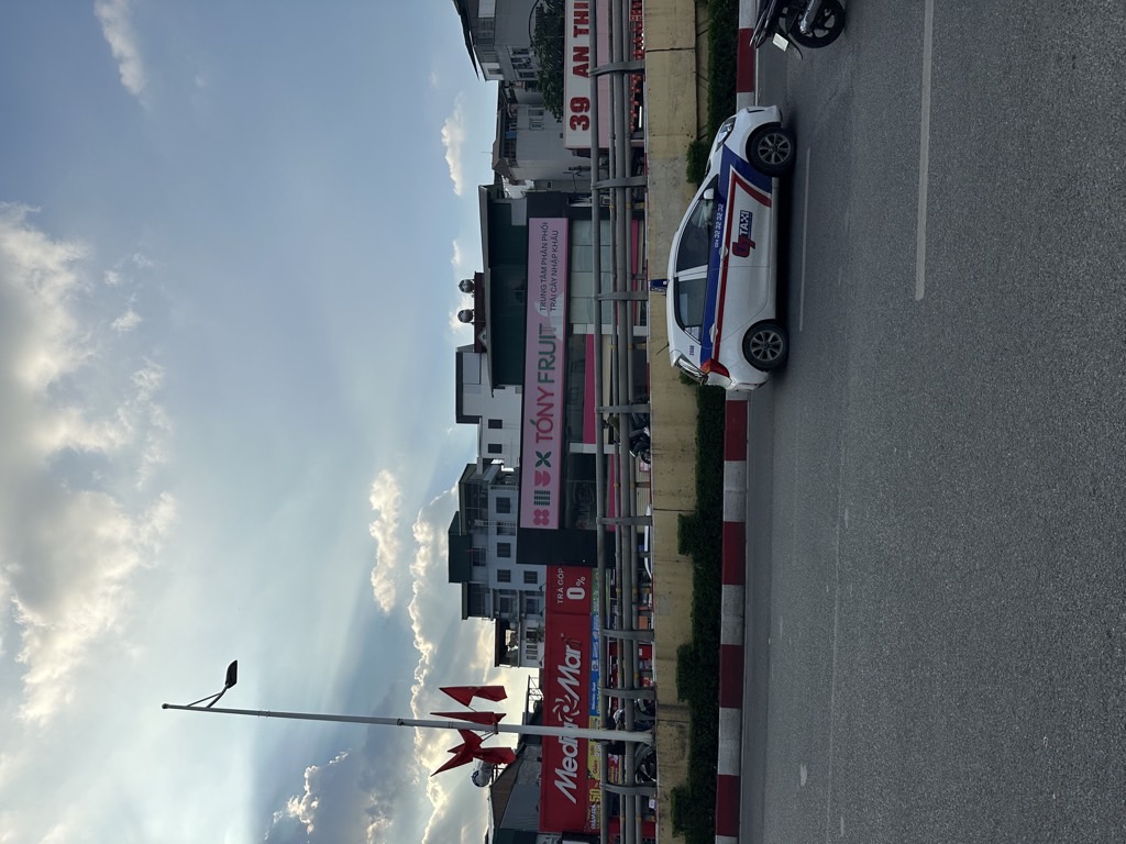 Bán nhà Lê Văn Lương - diện tích 100m2 4 tầng - Hàng hiếm không có căn thứ hai cho đầu tư - giá 32,5 tỷ