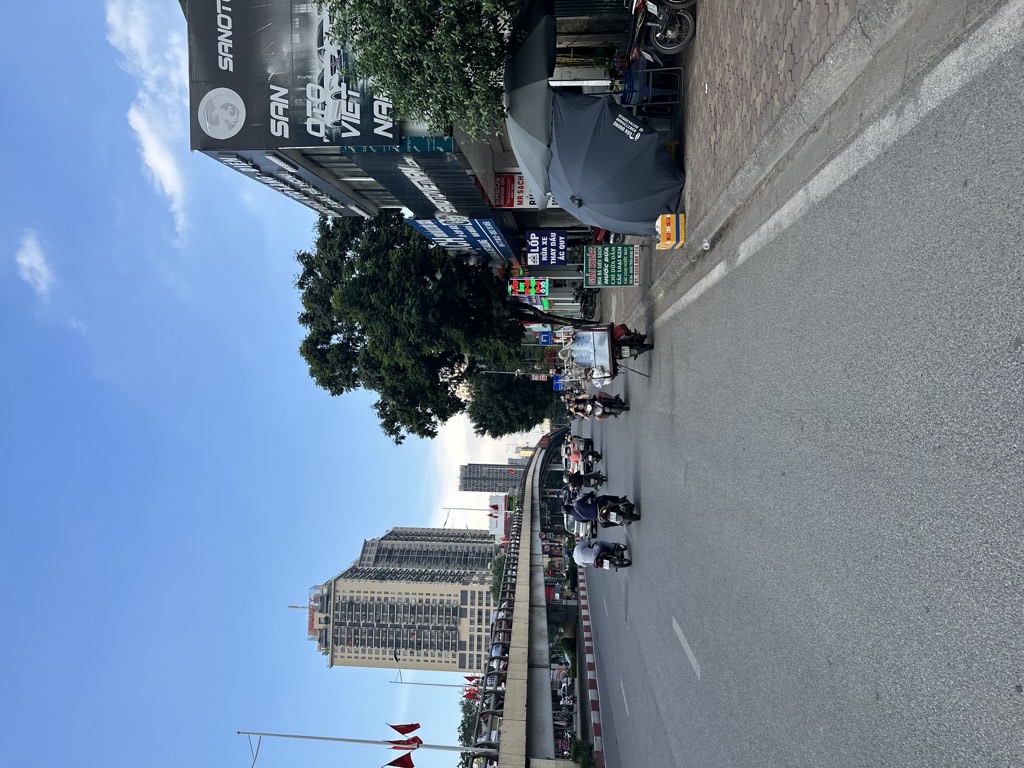 Bán nhà Lê Văn Lương - diện tích 100m2 4 tầng - Hàng hiếm không có căn thứ hai cho đầu tư - giá 32,5 tỷ