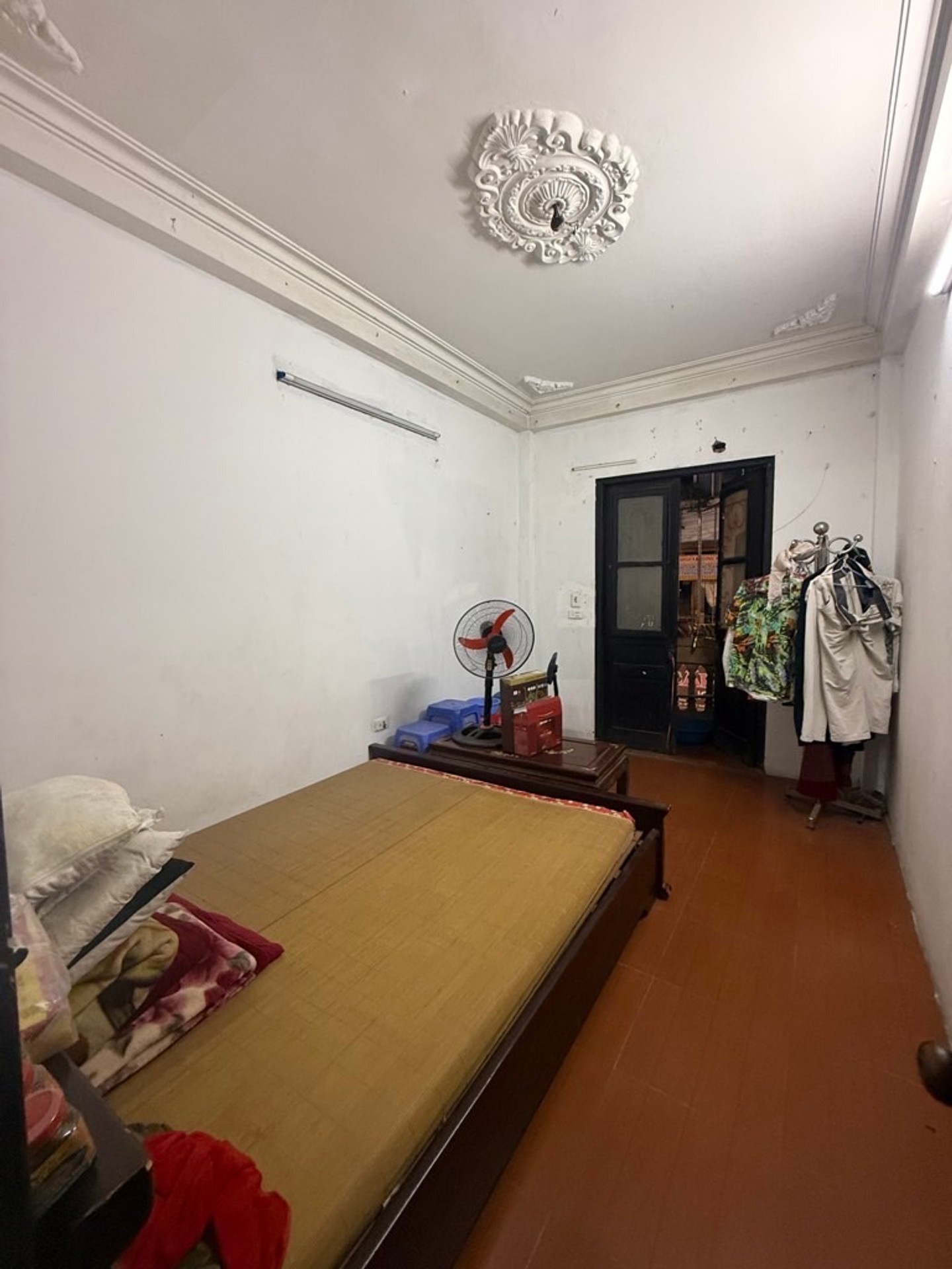 Bán nhà Trương Định - diện tích 28m2 5 tầng - Ô tô tải đỗ cửa - giá 9,6 tỷ