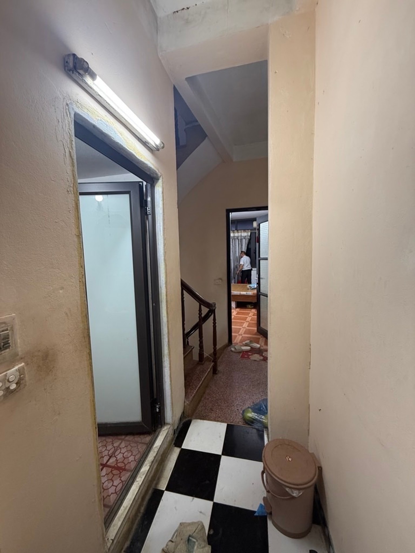 Bán nhà Trương Định - diện tích 28m2 5 tầng - Ô tô tải đỗ cửa - giá 9,6 tỷ