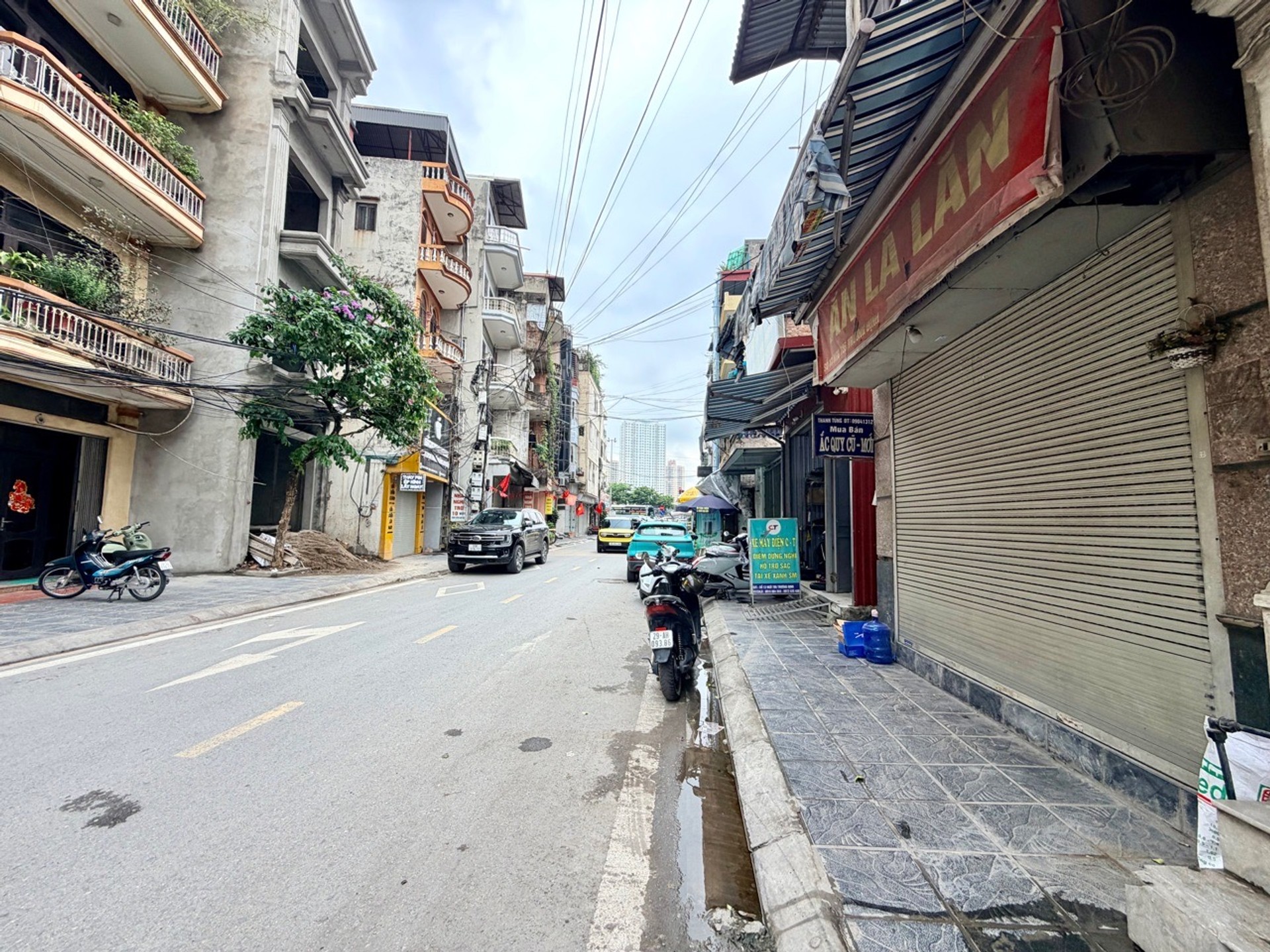 Bán nhà Trương Định - diện tích 33m2 2 tầng - ô tô tránh - giá 12,65 tỷ