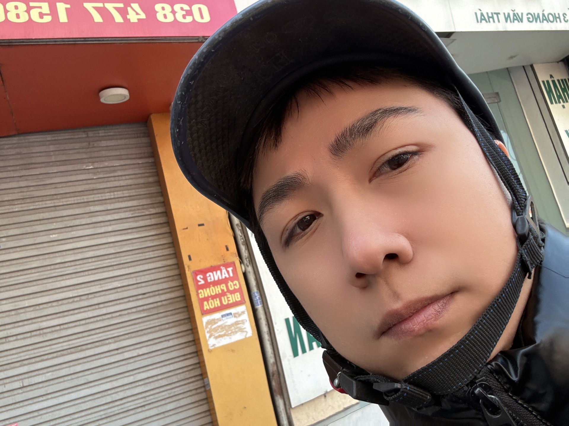 Bán nhà Hoàng Văn Thái - diện tích 75m2 3 tầng - Kinh doanh sầm uất - giá 31,5 tỷ