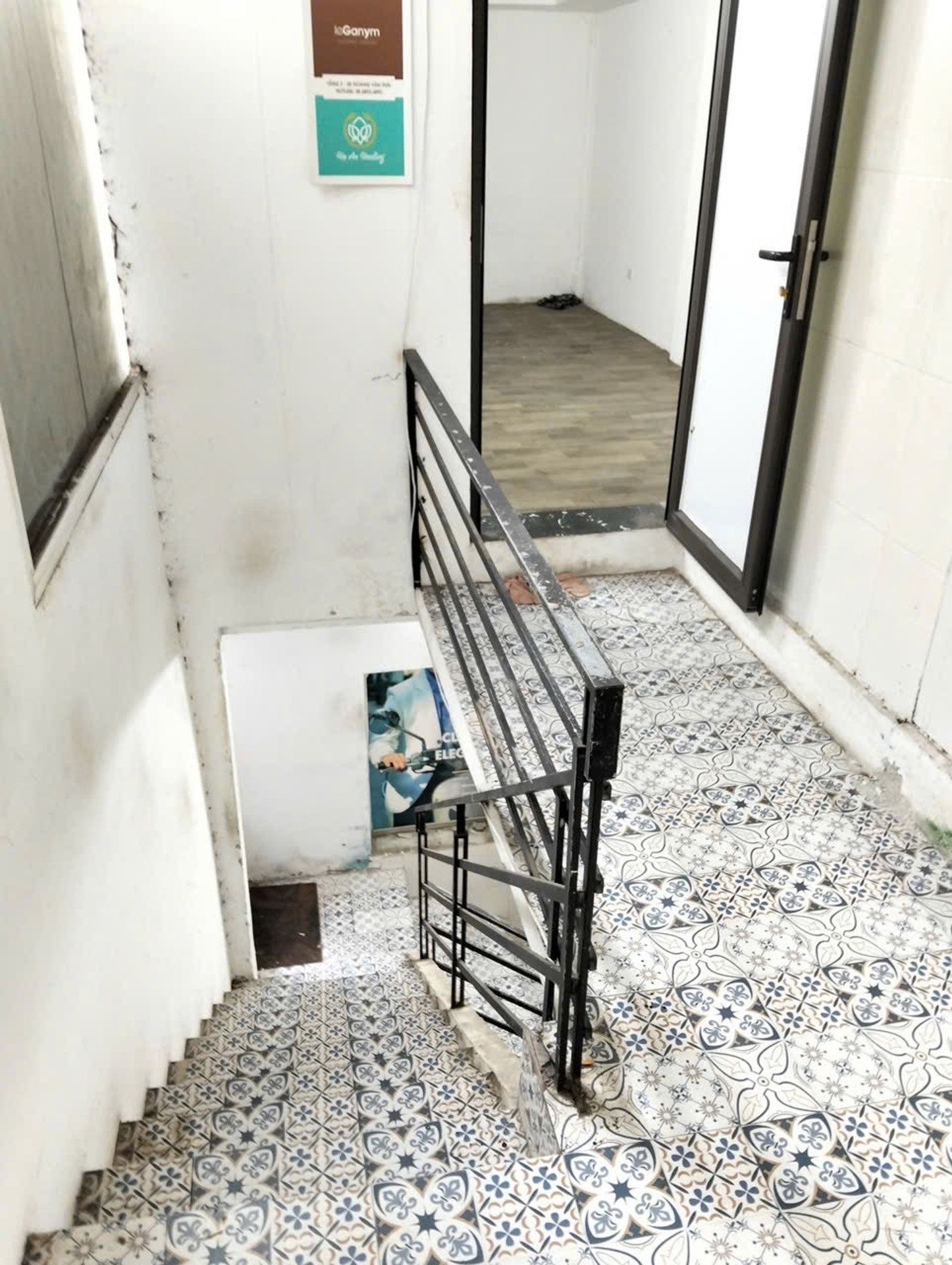 Bán nhà Hoàng Văn Thái - diện tích 75m2 3 tầng - Kinh doanh sầm uất - giá 31,5 tỷ