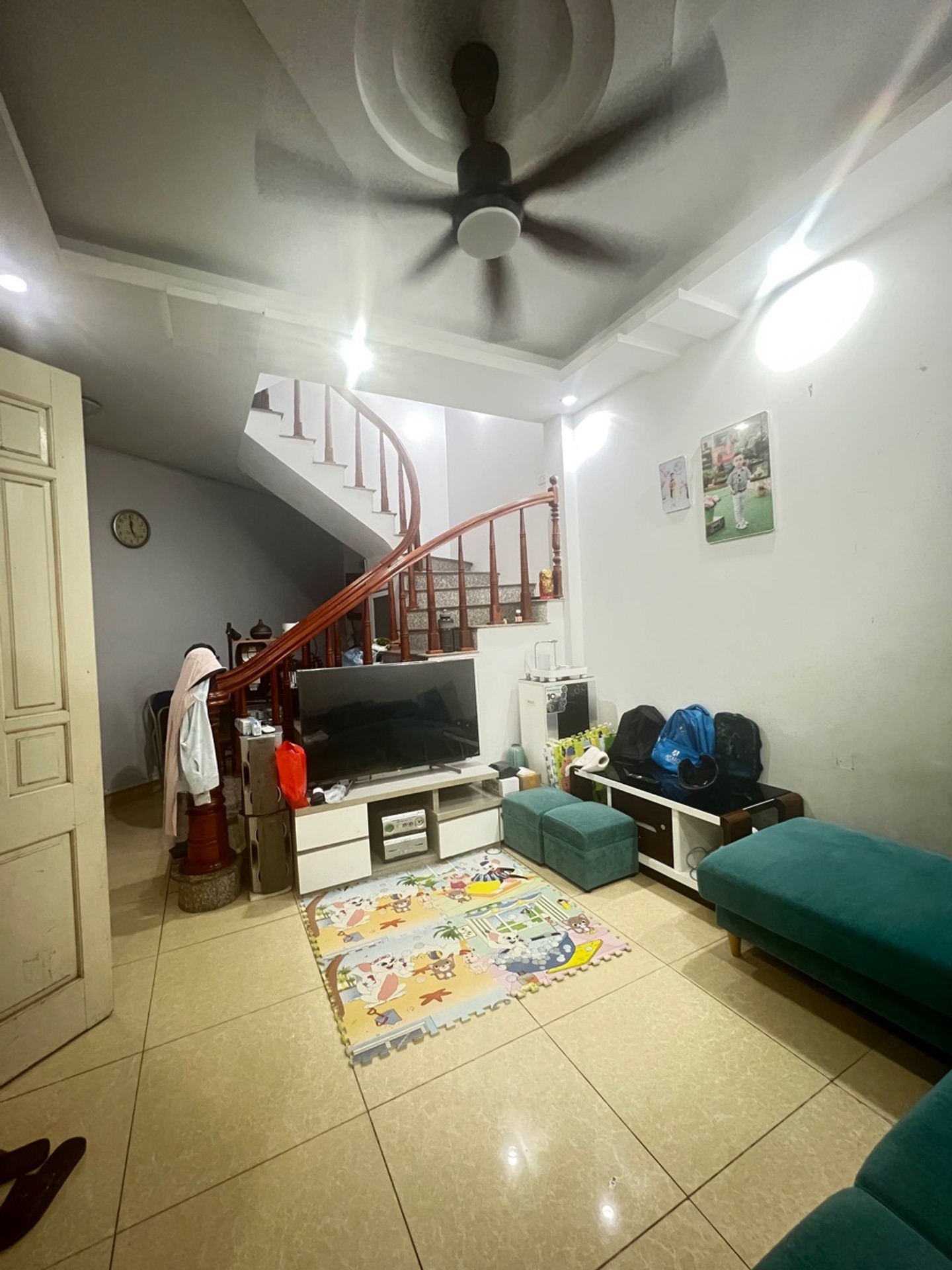 Bán nhà Hoàng Mai - diện tích 37m2 5 tầng - Nhà 5 tầng ở luôn - giá 7,99 tỷ