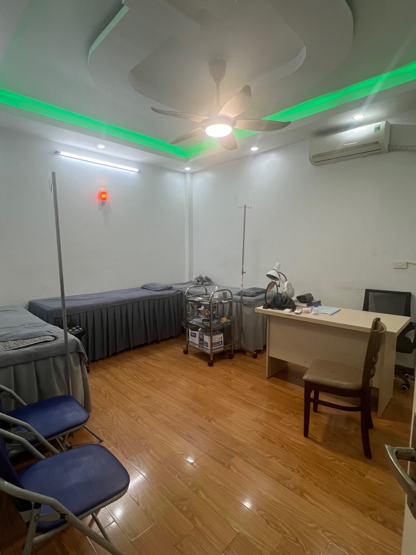 Bán nhà Hoàng Mai - diện tích 37m2 5 tầng - Nhà 5 tầng ở luôn - giá 7,99 tỷ