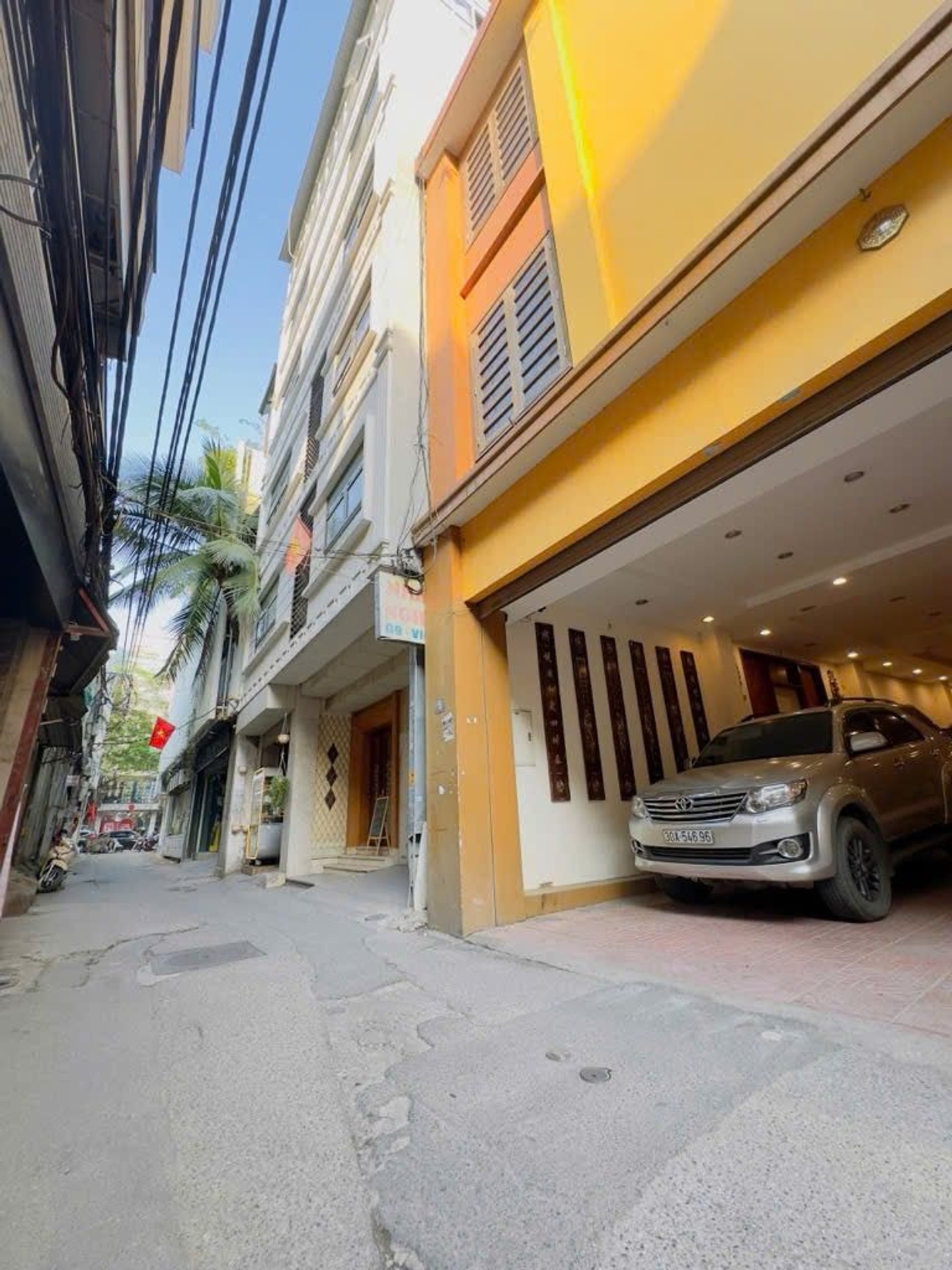 Bán nhà Thái Hà - diện tích 116m2 7 tầng - Ô tô tránh - giá Nhỉnh 56 tỷ