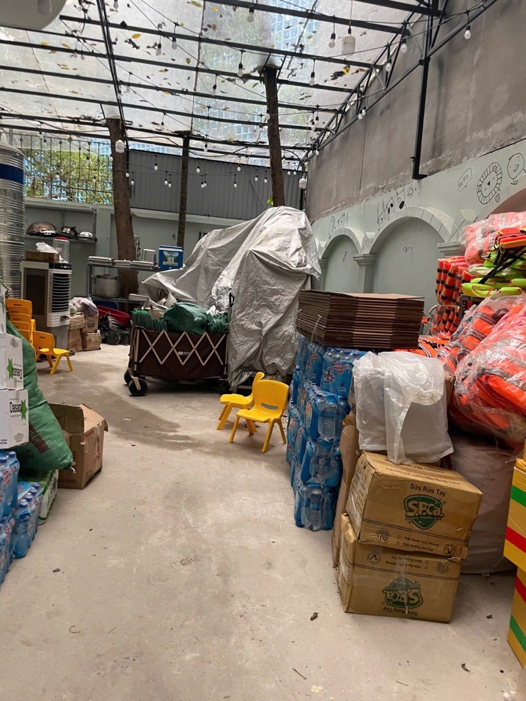 Bán nhà Hào Nam - diện tích 195m2 4 tầng - vị trí đẹp, gần Hồ - giá 38,8 tỷ