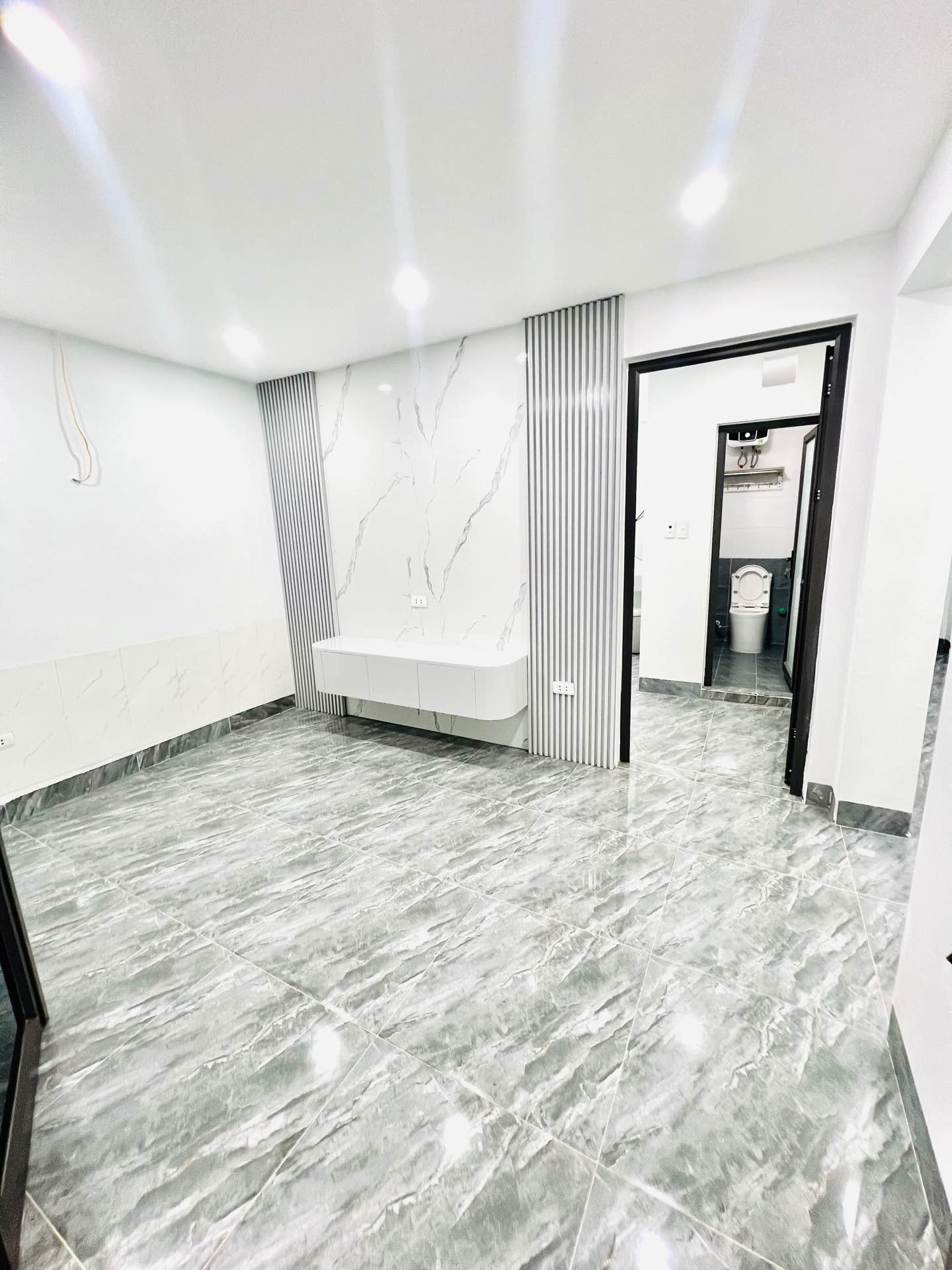 Bán nhà Nhà C27 TT Mai Động - diện tích 48m2 1 tầng - Mặt tiền rộng - giá 2,9 tỷ