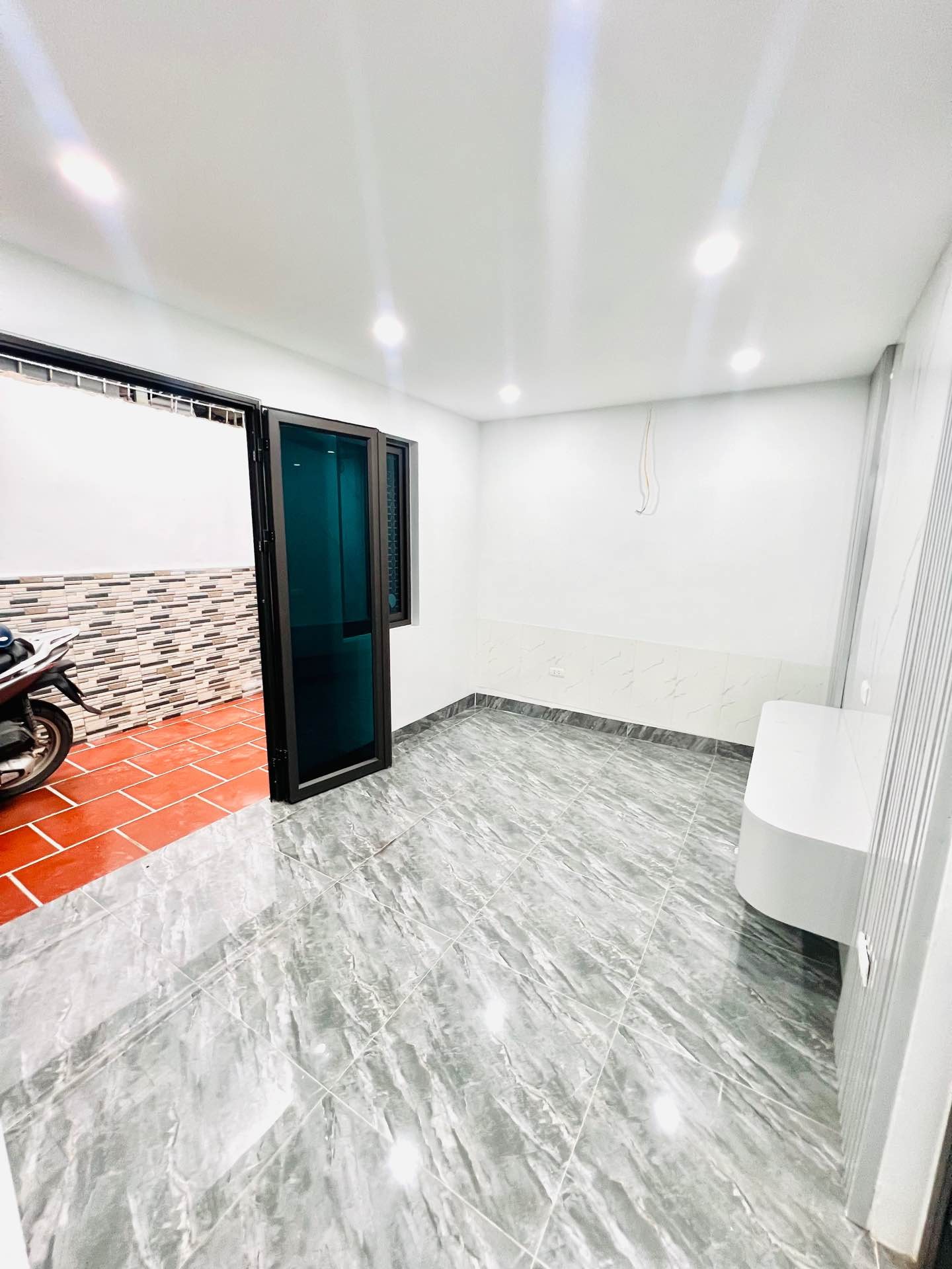 Bán nhà Nhà C27 TT Mai Động - diện tích 48m2 1 tầng - Mặt tiền rộng - giá 2,9 tỷ